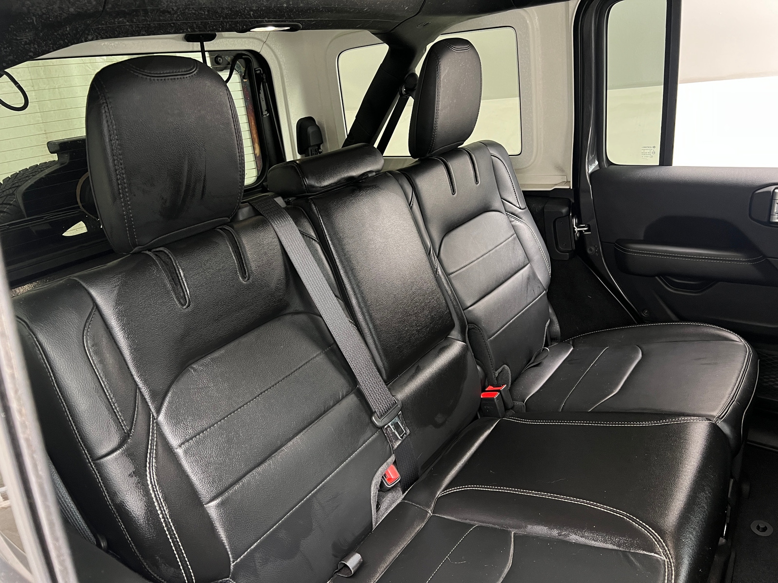 Thumbnail: 2021 Jeep Wrangler - 5