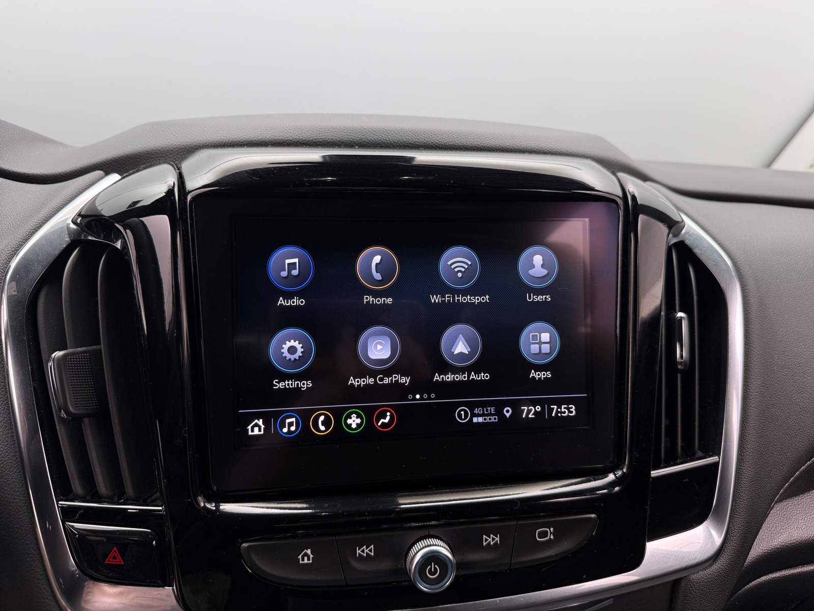 Thumbnail: 2023 Chevrolet Traverse - 4