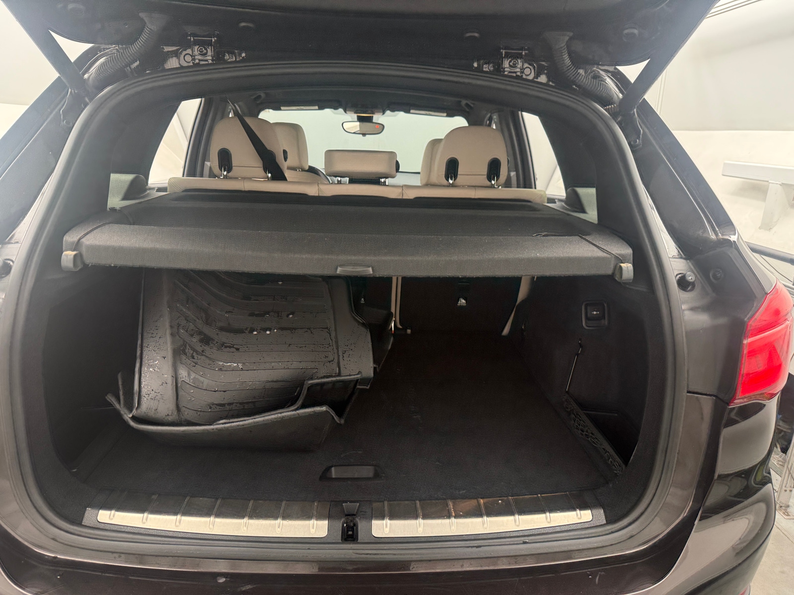 Thumbnail: 2018 BMW X1 - 6