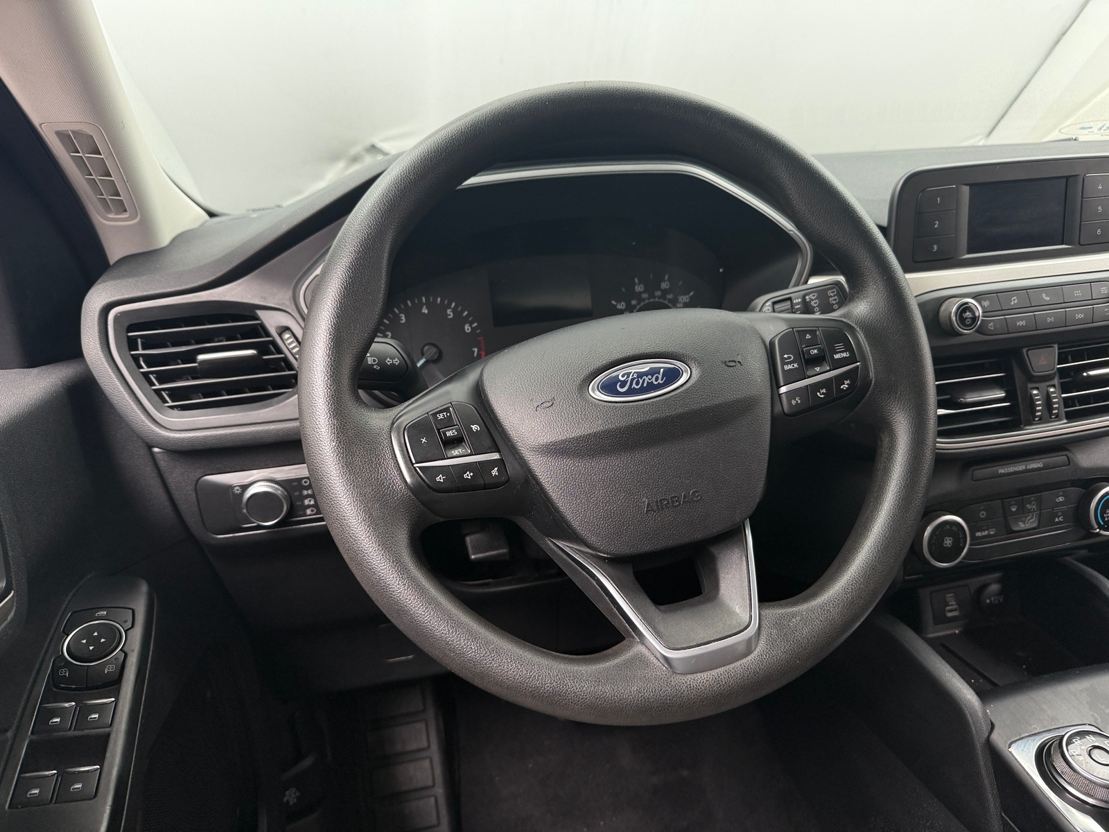 Thumbnail: 2022 Ford Escape - 5