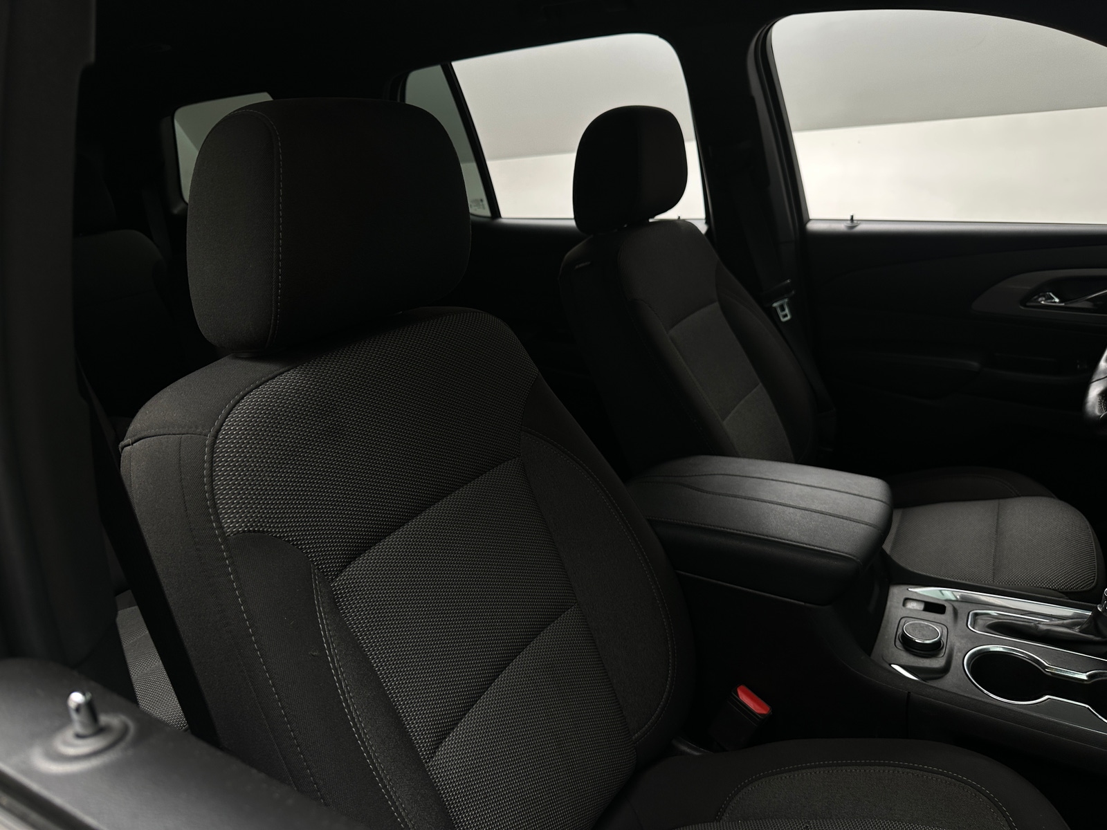 Thumbnail: 2023 Chevrolet Traverse - 2