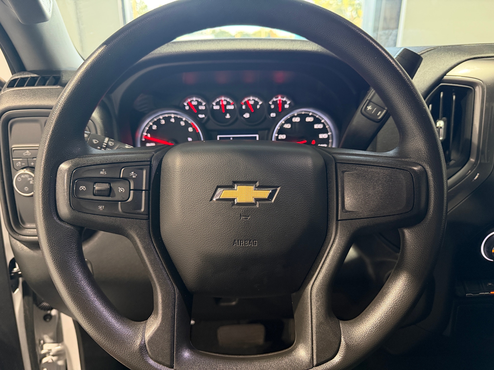 Thumbnail: 2023 Chevrolet Silverado 1500 - 5