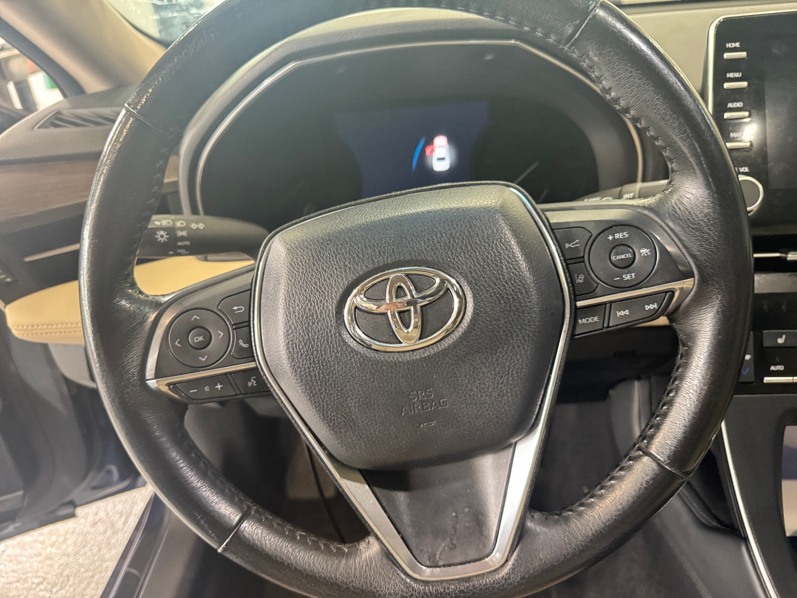 Thumbnail: 2019 Toyota Avalon - 5