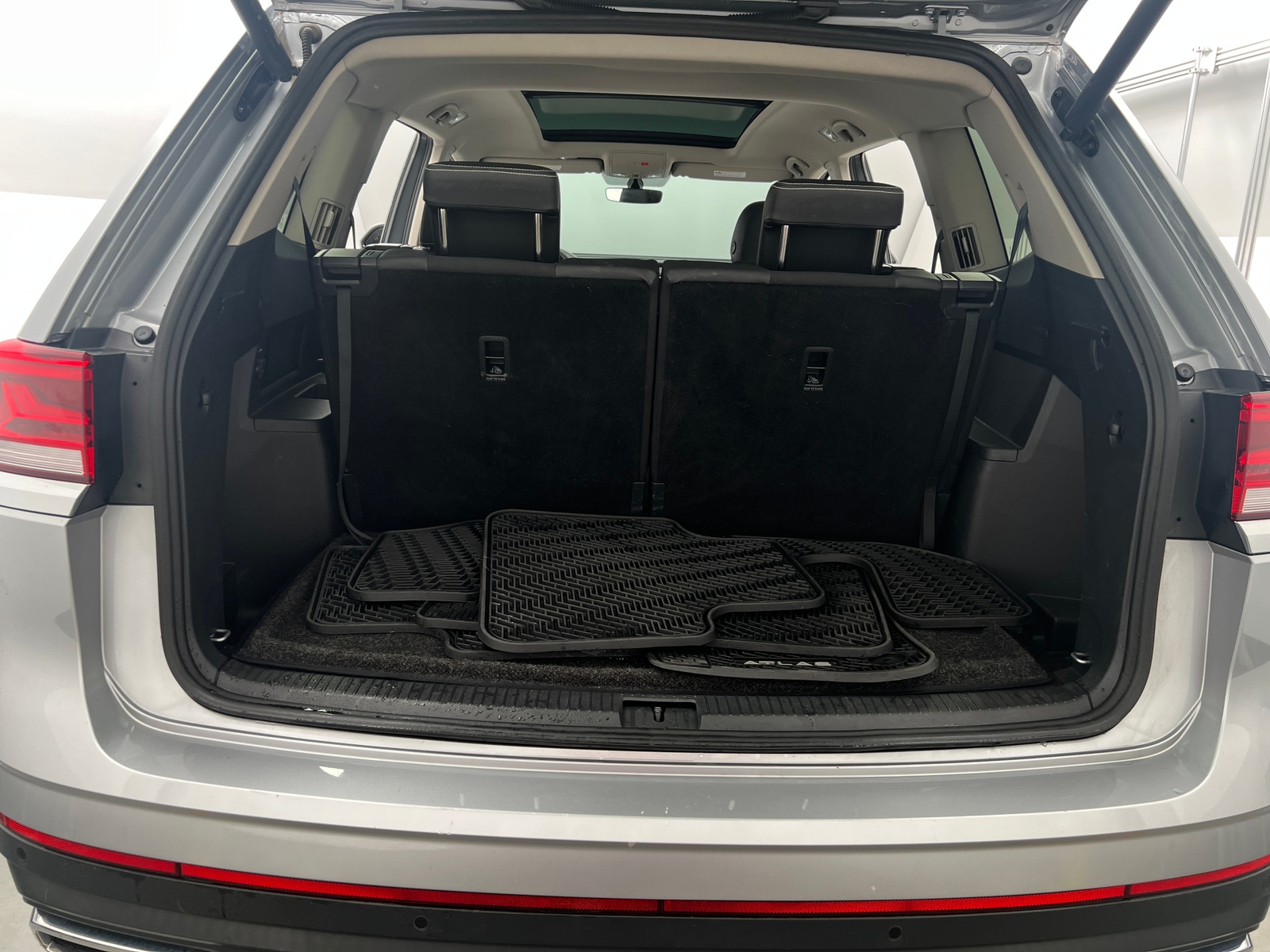 Thumbnail: 2023 Volkswagen Atlas - 6