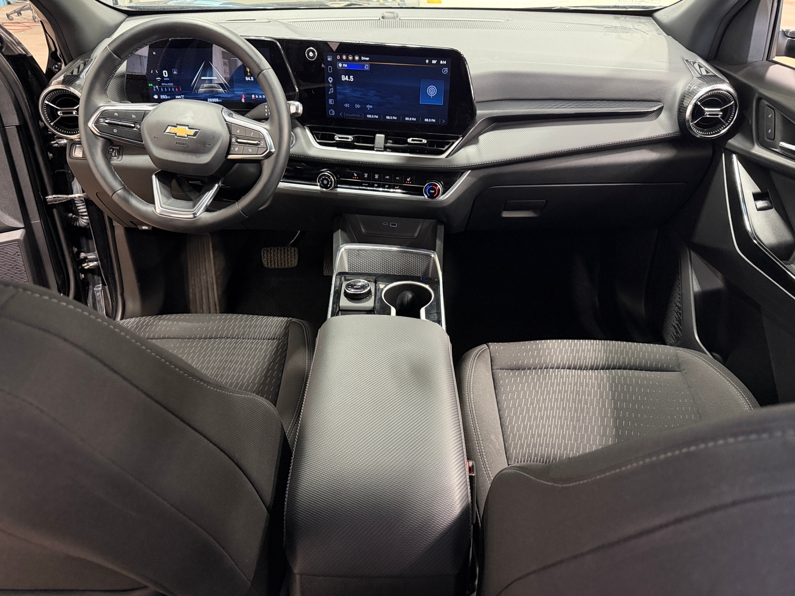 Thumbnail: 2026 Chevrolet Equinox - 3
