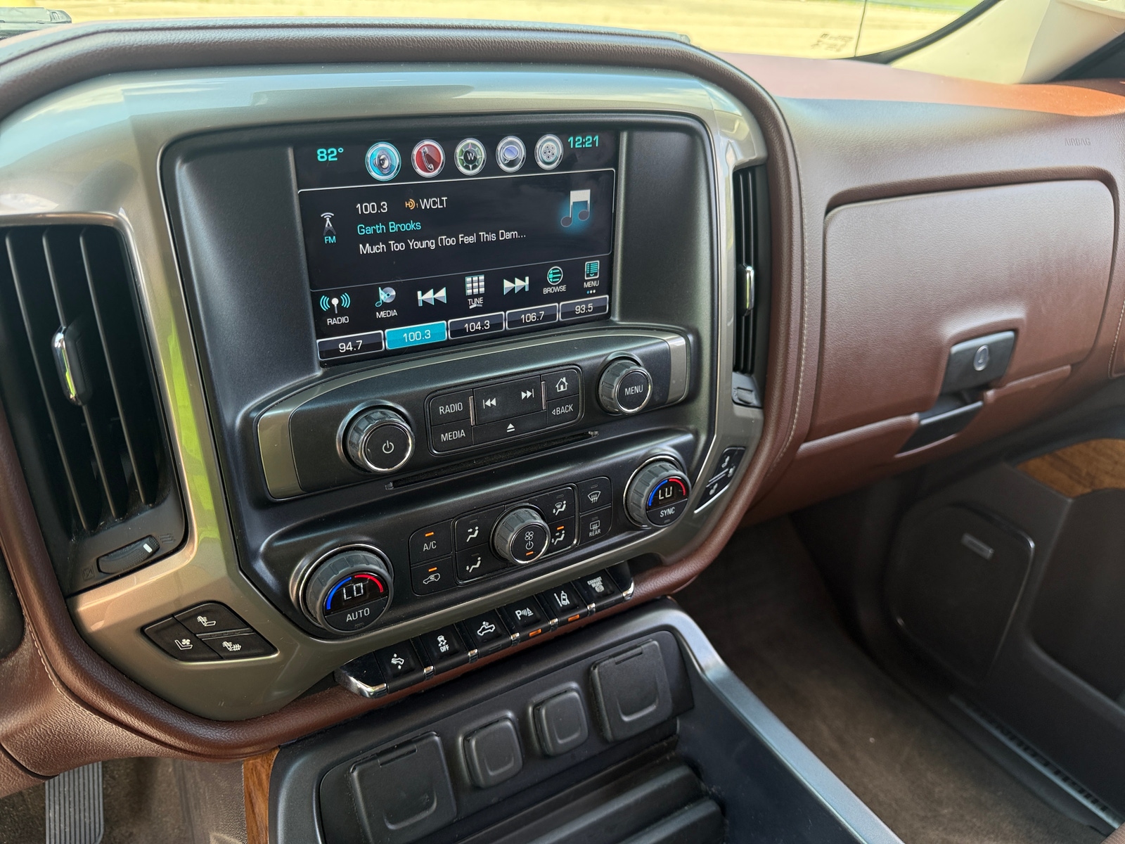 Thumbnail: 2016 Chevrolet Silverado 2500 - 3