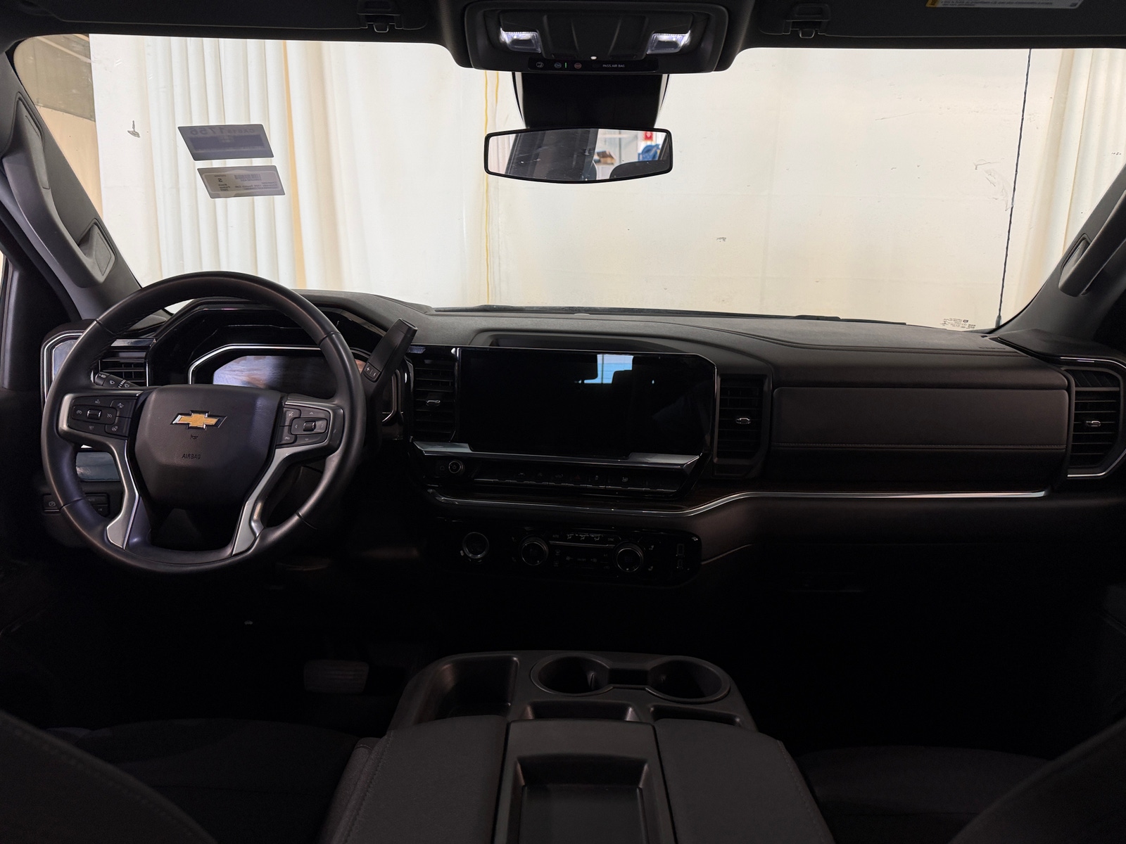 Thumbnail: 2023 Chevrolet Silverado 1500 - 3