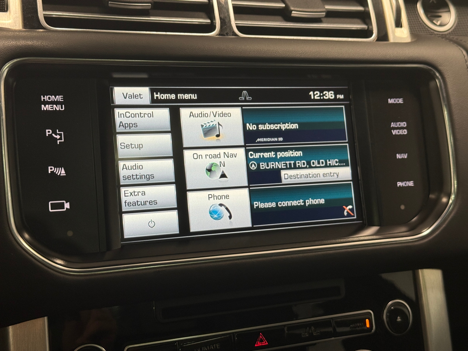 Thumbnail: 2015 Land Rover Range Rover - 3