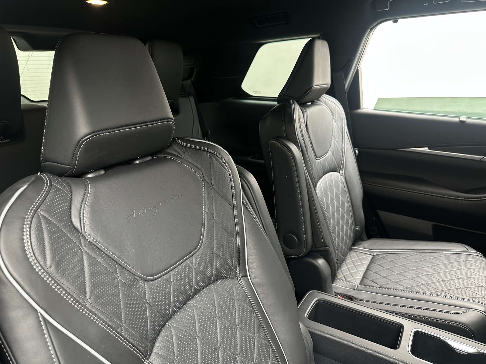 Thumbnail: 2025 INFINITI QX60 - 5