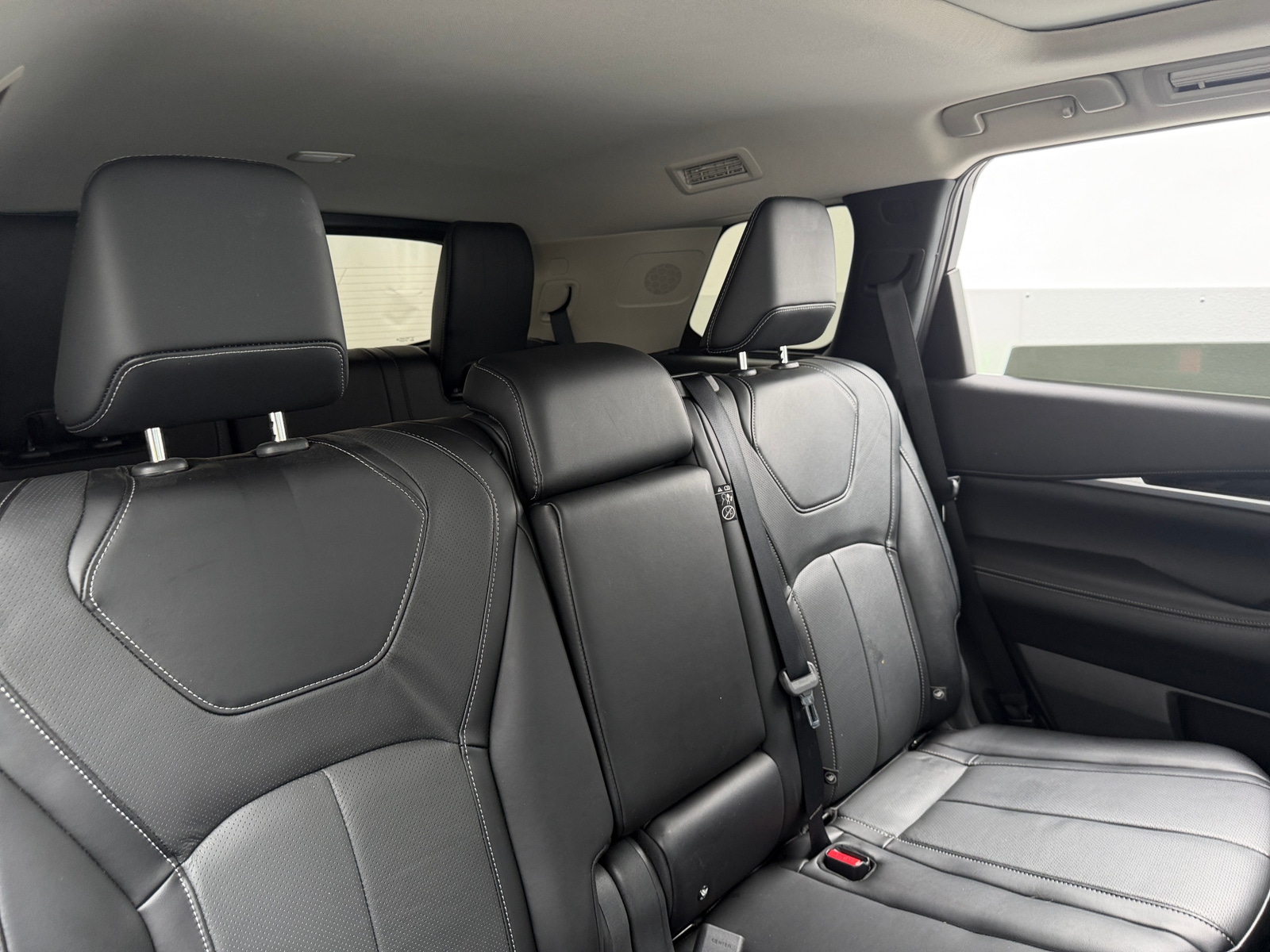 Thumbnail: 2023 INFINITI QX60 - 5
