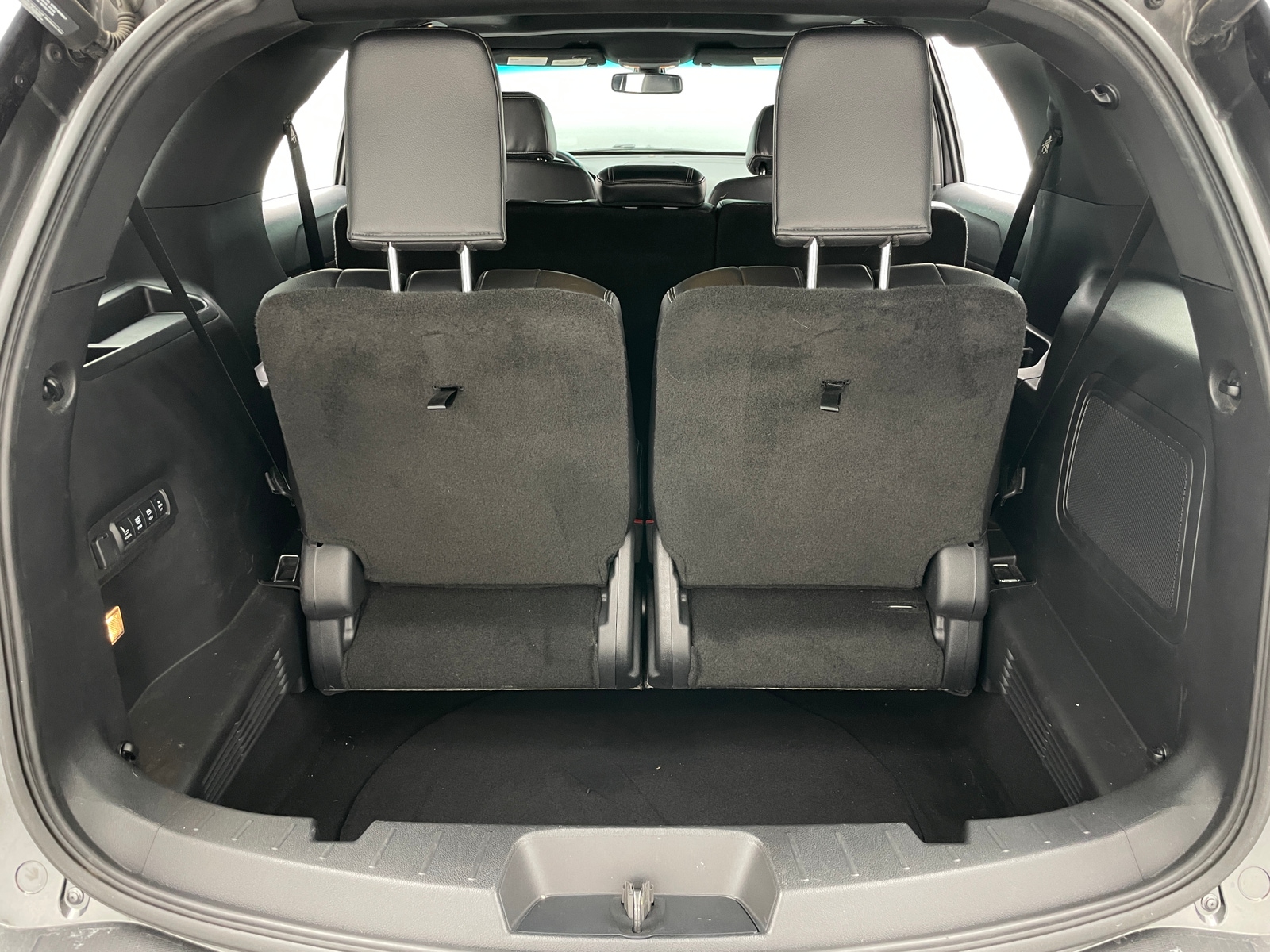 Thumbnail: 2016 Ford Explorer - 6
