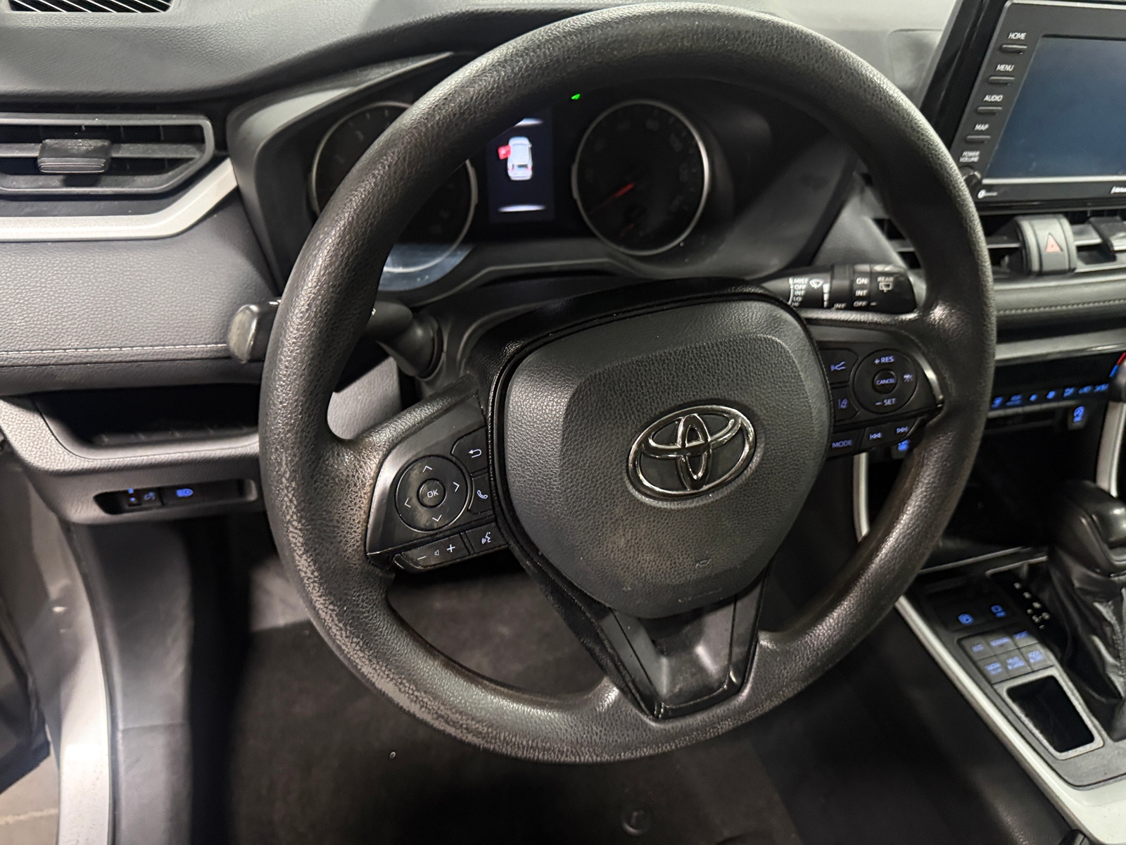 Thumbnail: 2021 Toyota RAV4 - 5