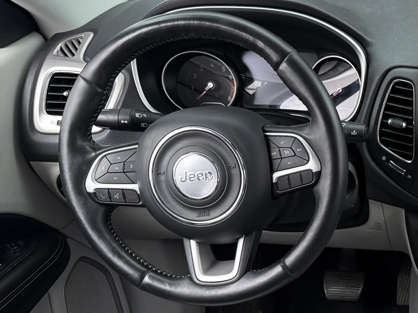Thumbnail: 2017 Jeep Compass - 5