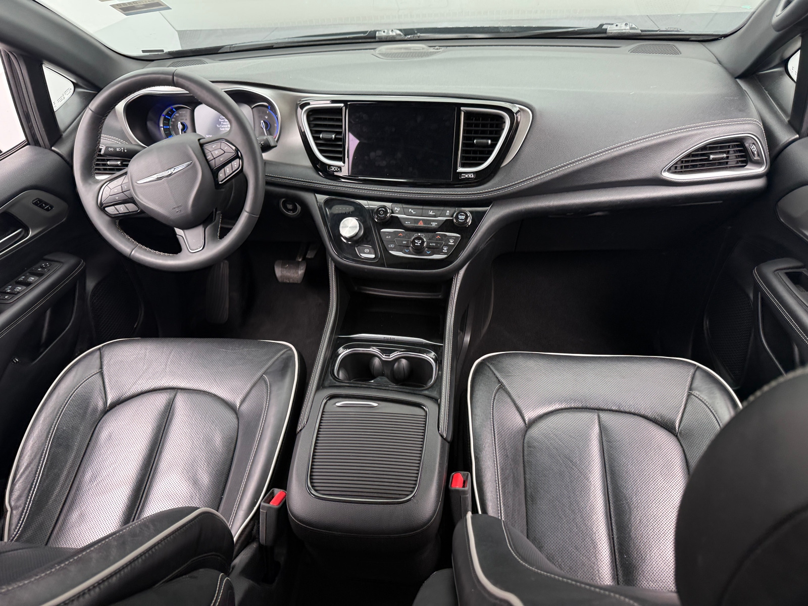 Thumbnail: 2024 Chrysler Pacifica - 2