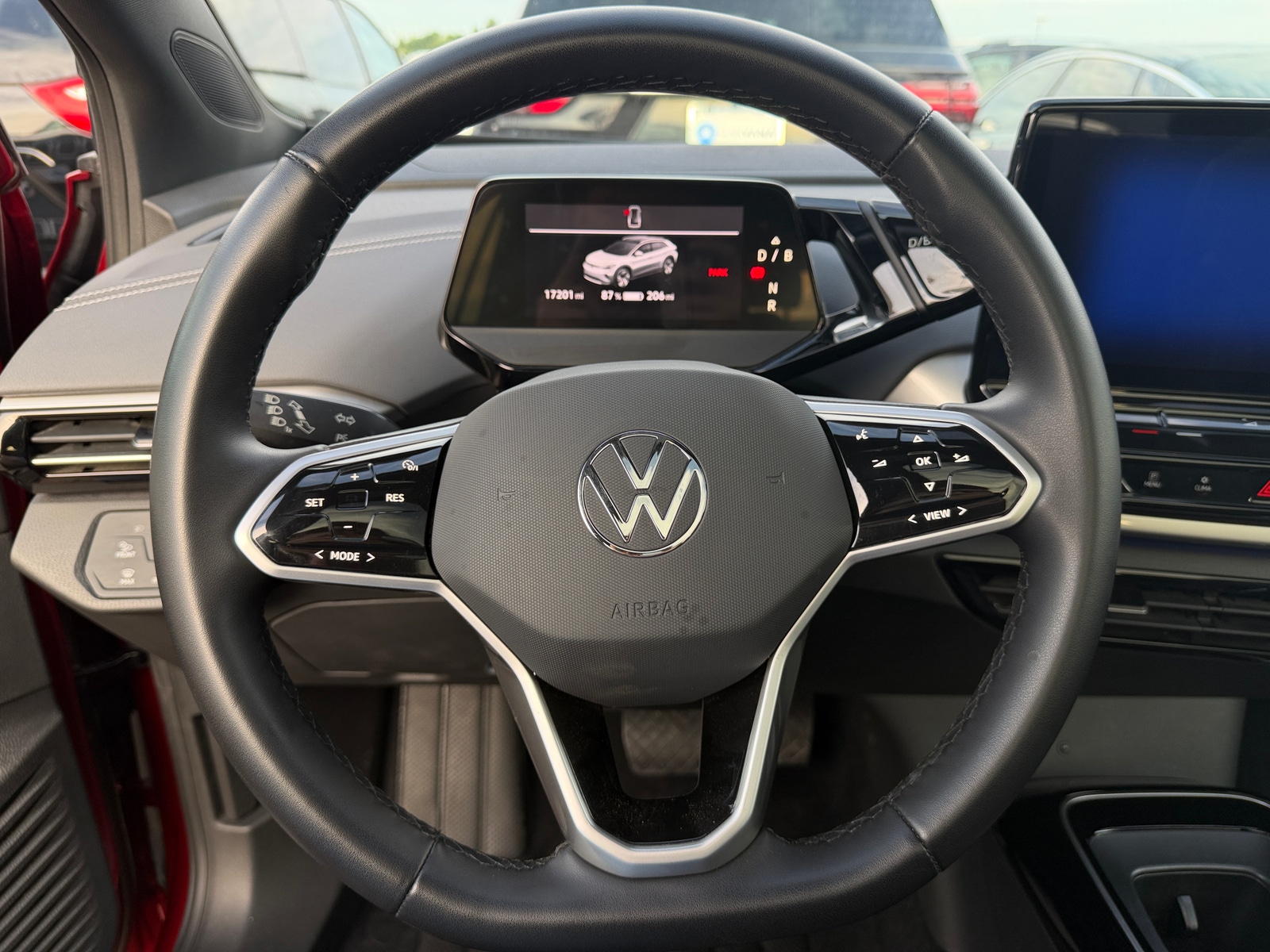Thumbnail: 2023 Volkswagen ID.4 - 4