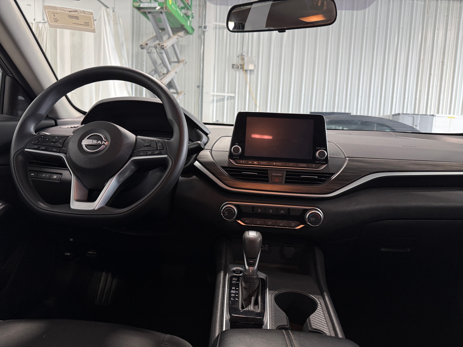 Thumbnail: 2025 Nissan Altima - 3