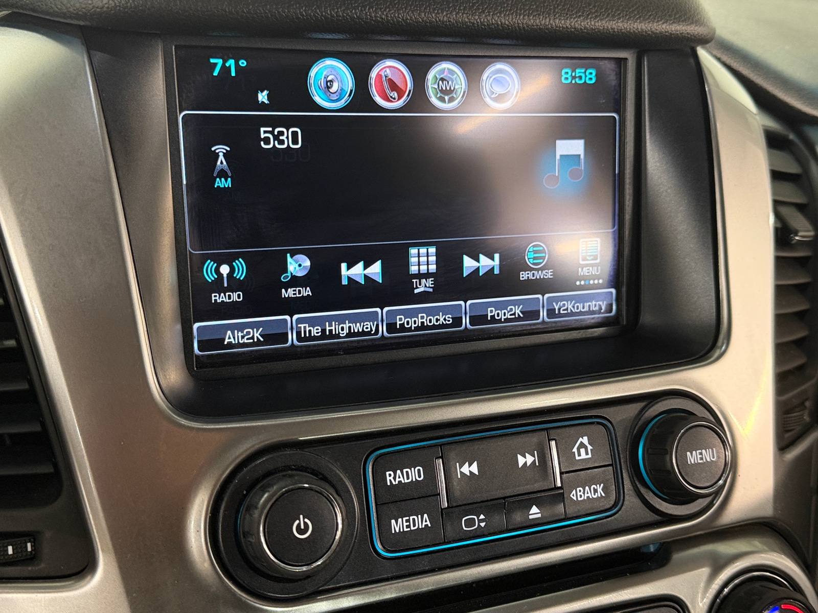 Thumbnail: 2016 Chevrolet Tahoe - 4