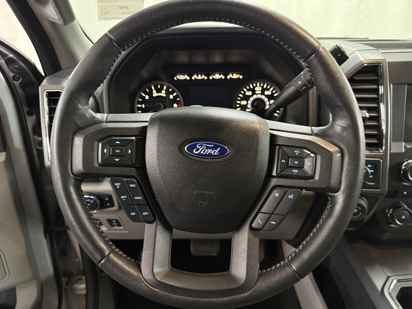 Thumbnail: 2018 Ford Econoline - 5