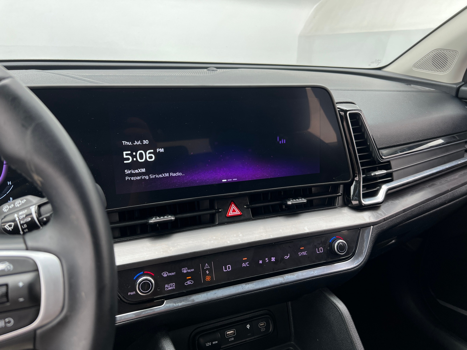 Thumbnail: 2024 Kia Sportage - 3