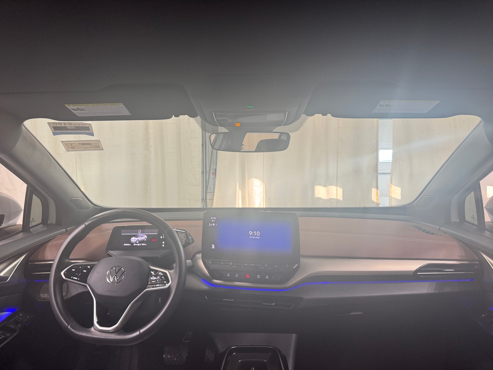 Thumbnail: 2023 Volkswagen ID.4 - 3
