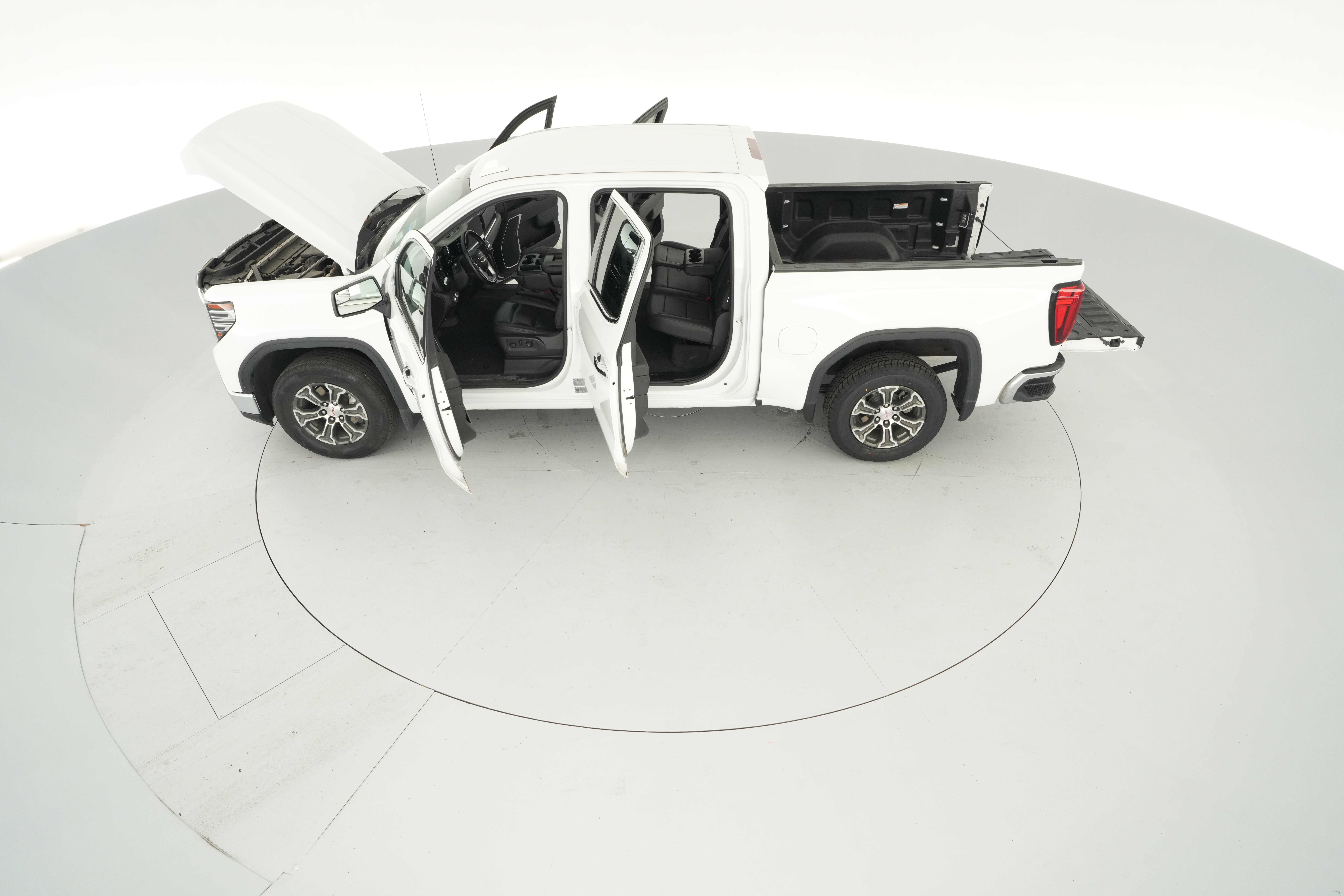 2024 GMC Sierra 1500 SLT - Photo 47