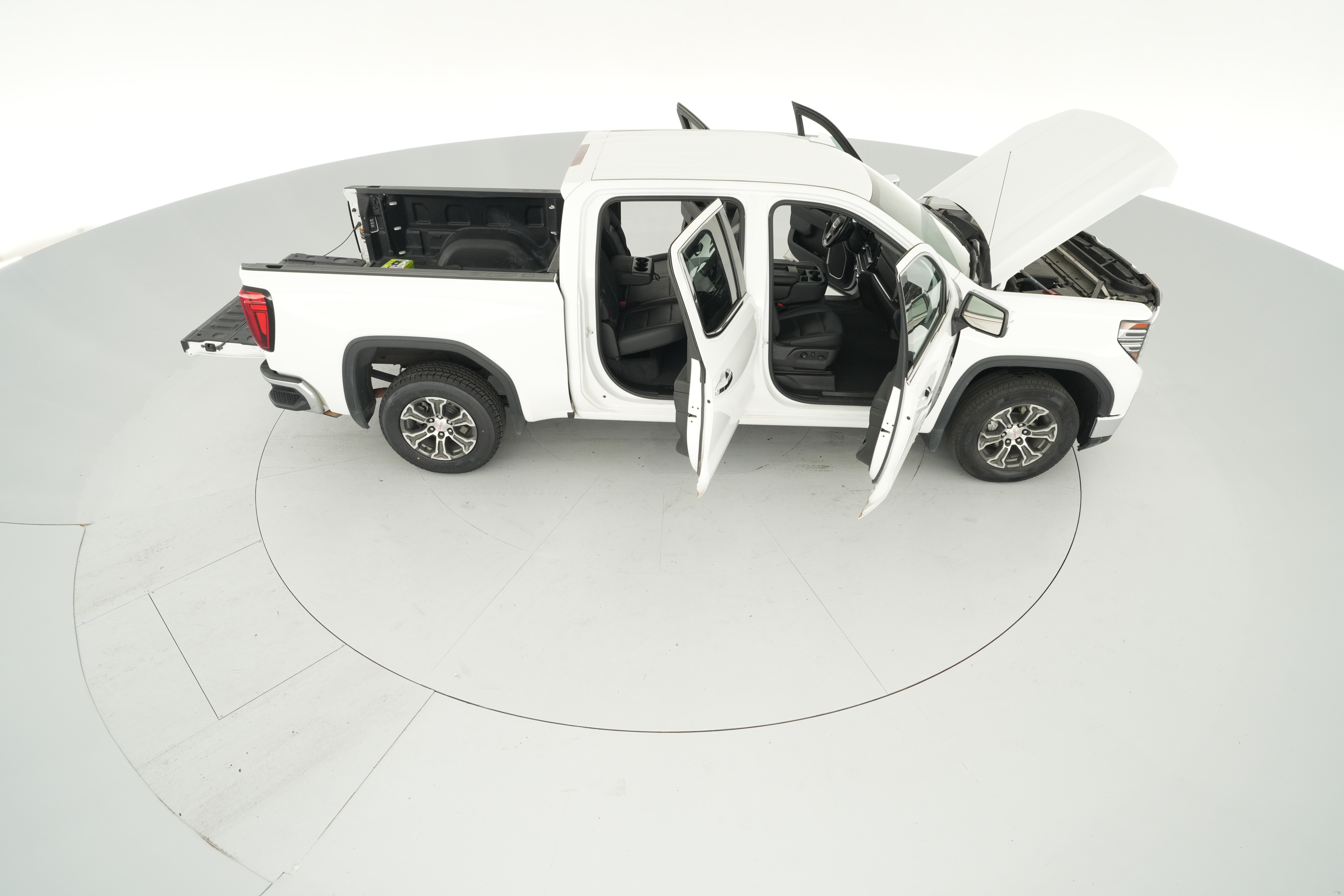 2024 GMC Sierra 1500 SLT - Photo 55
