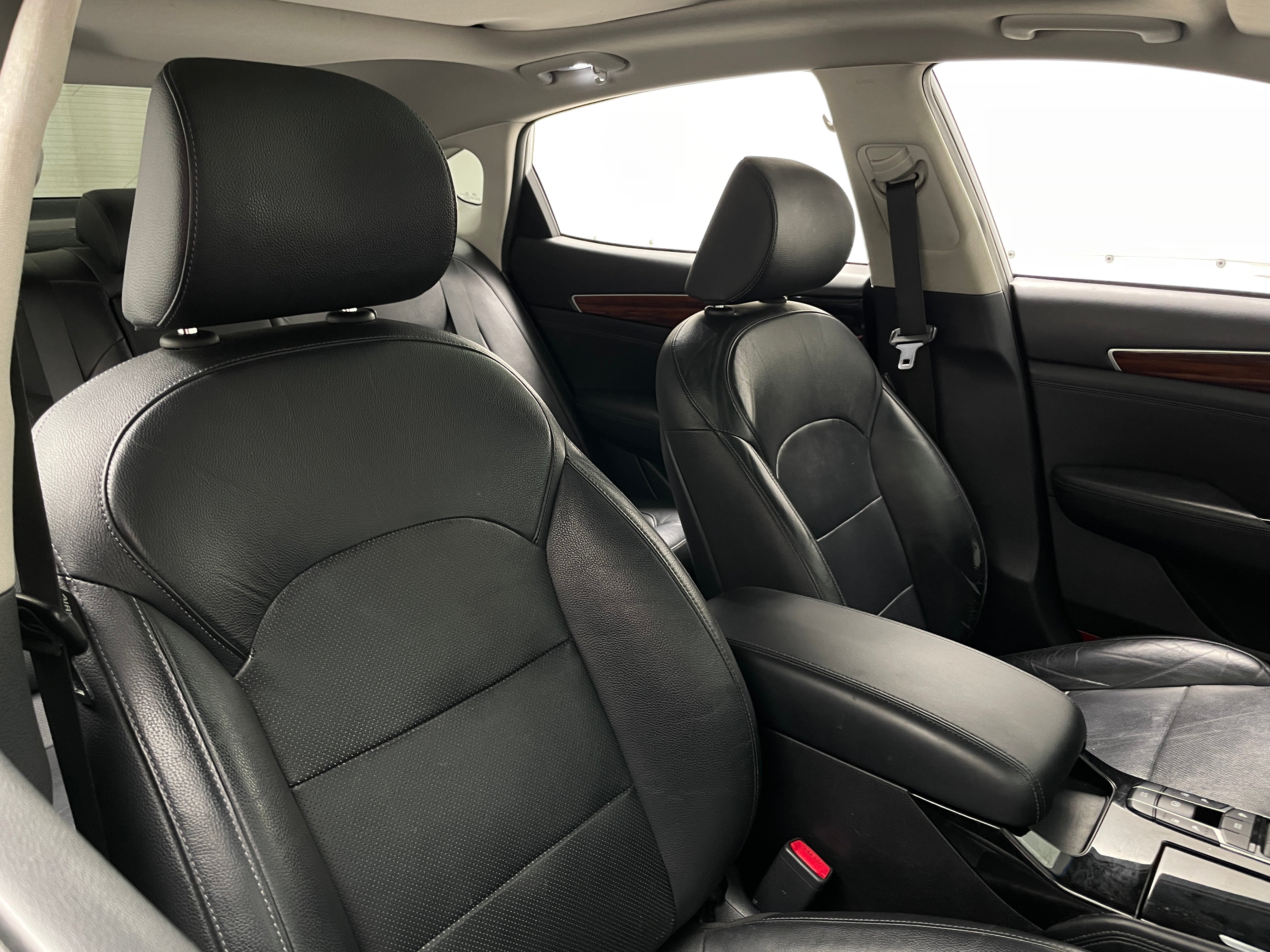 2017 Kia Cadenza Technology