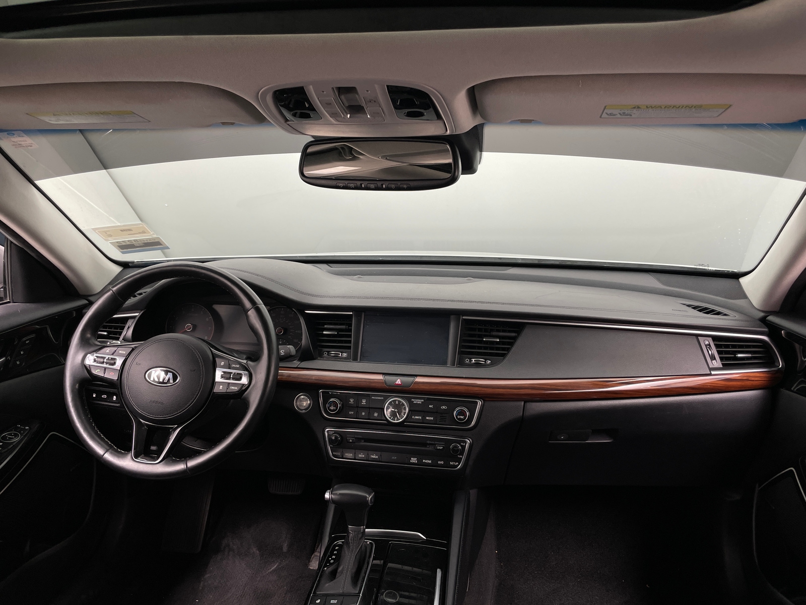 Thumbnail: 2017 Kia Cadenza - 2
