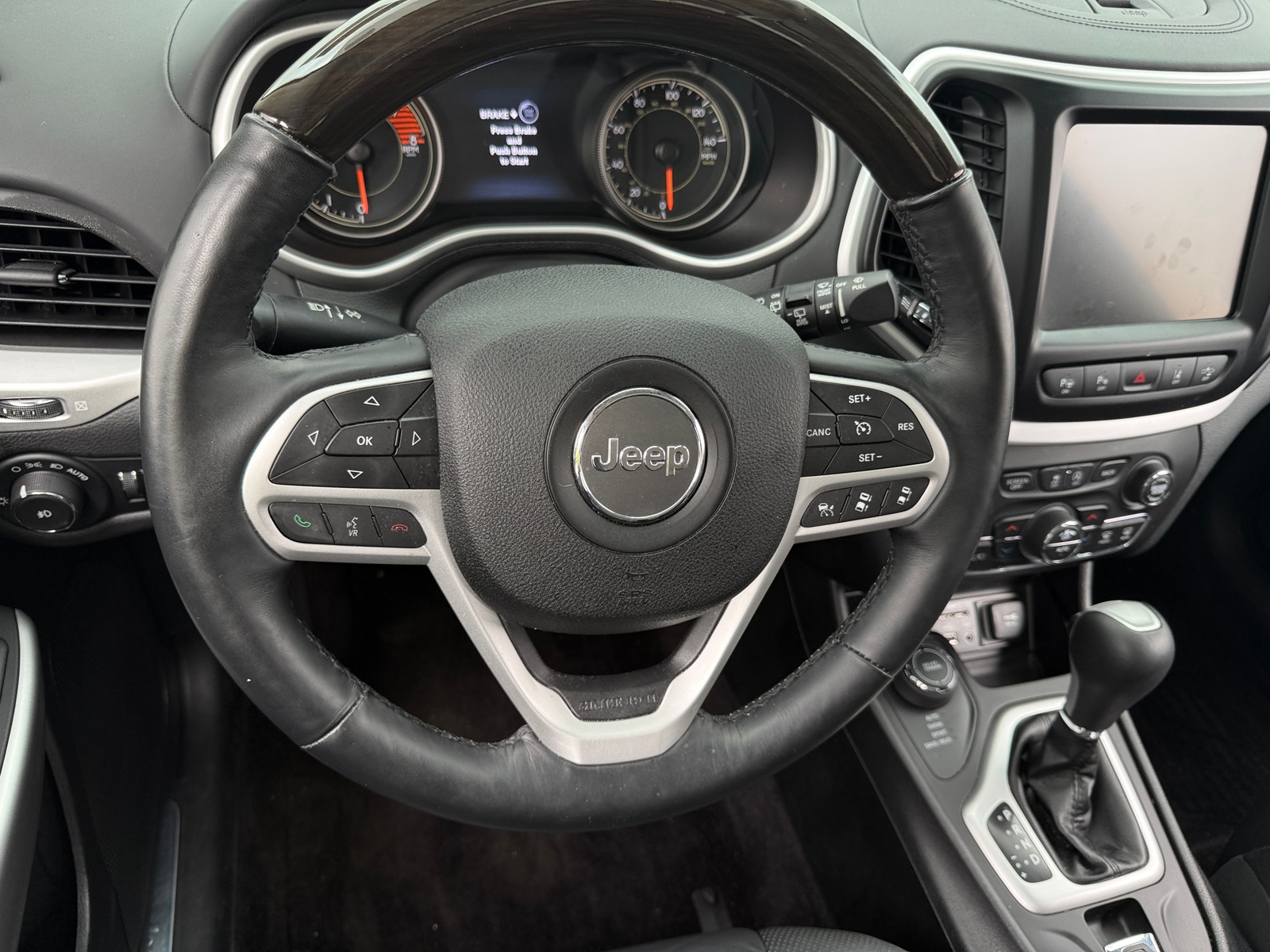 Thumbnail: 2017 Jeep Cherokee - 4