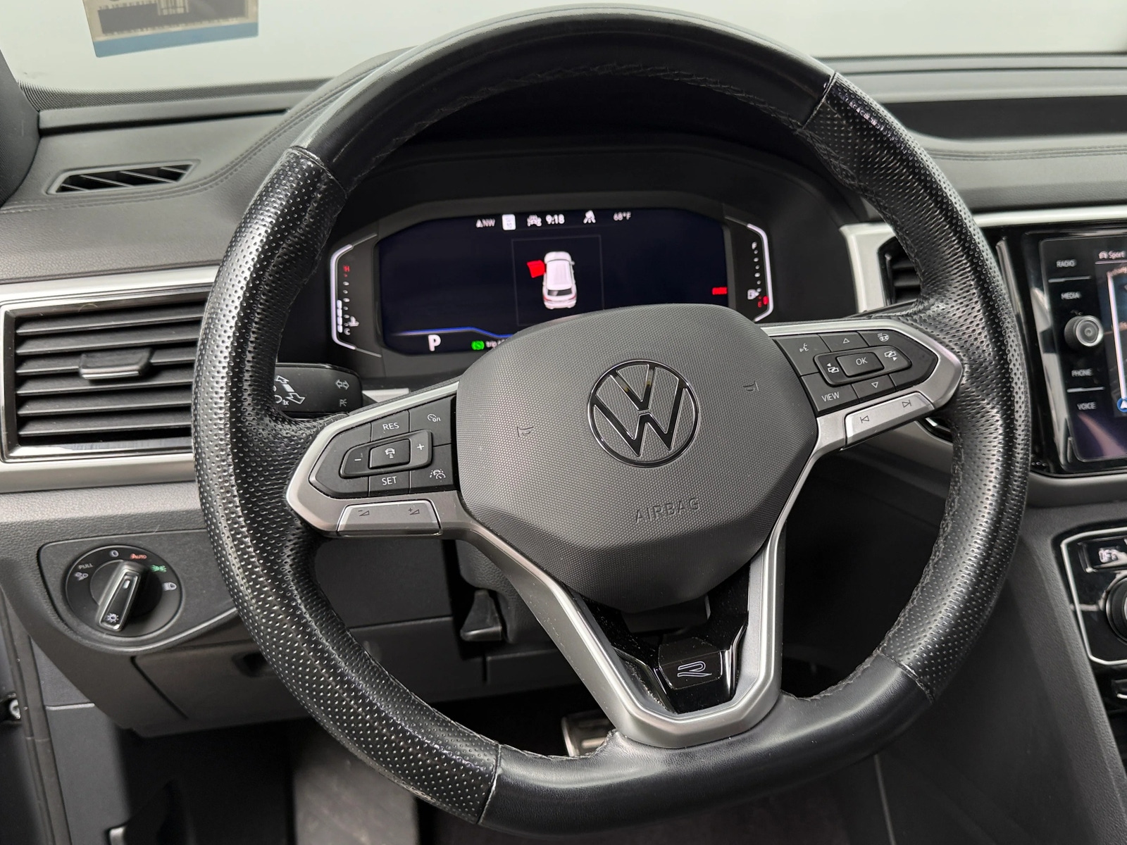 Thumbnail: 2022 Volkswagen Atlas - 4