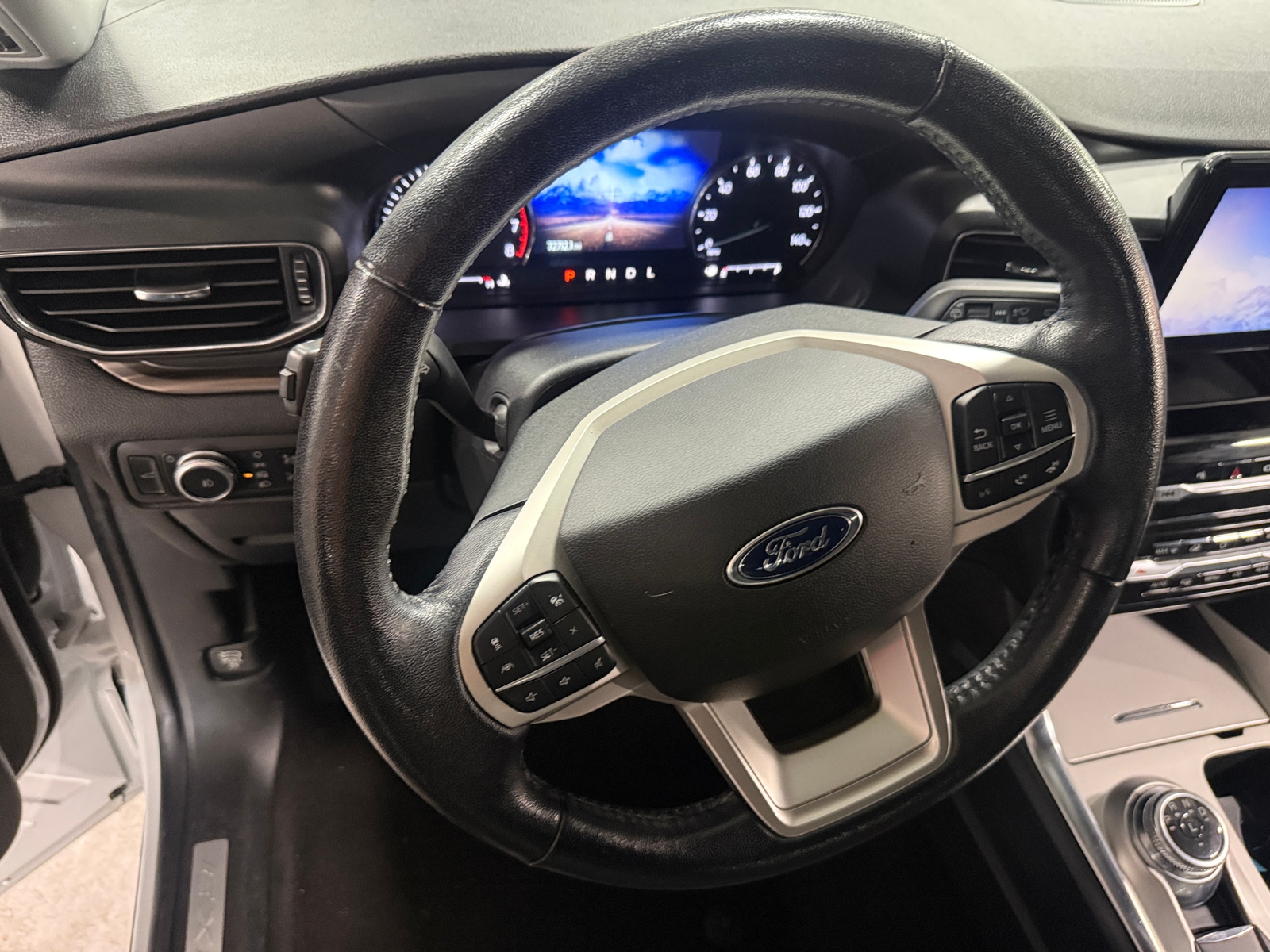 Thumbnail: 2021 Ford Explorer - 4