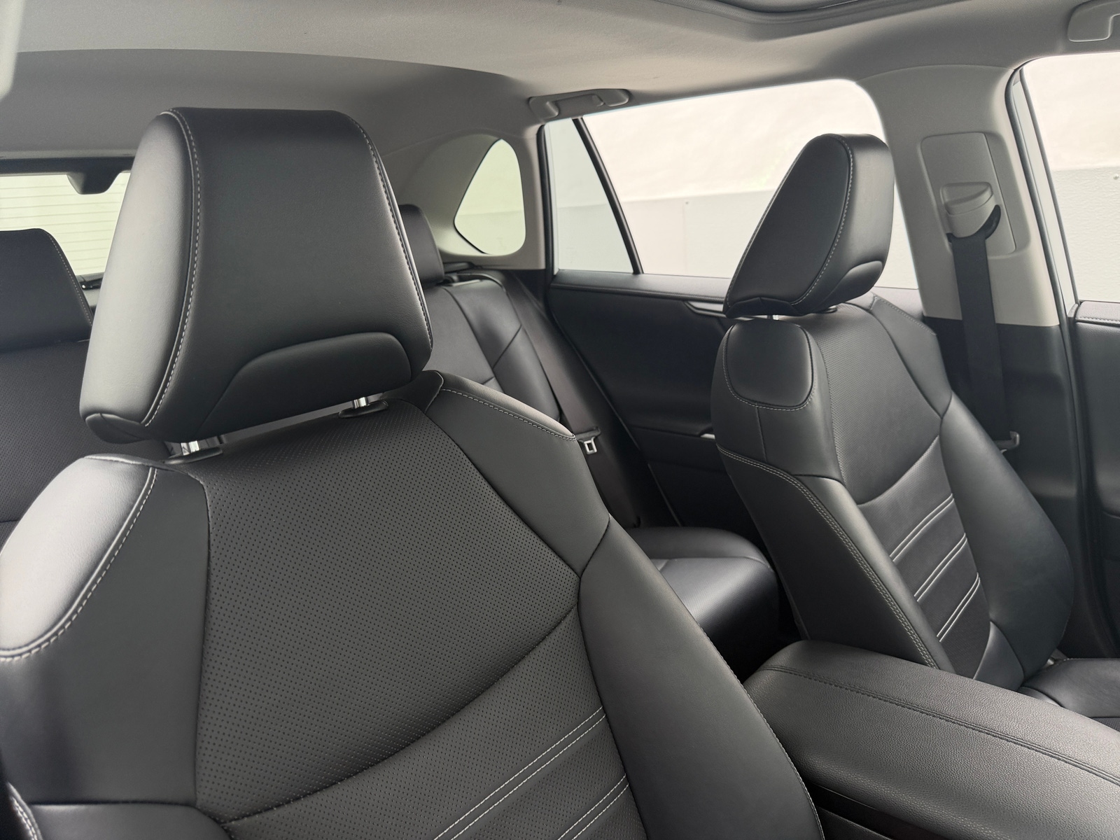 Thumbnail: 2019 Toyota RAV4 - 2