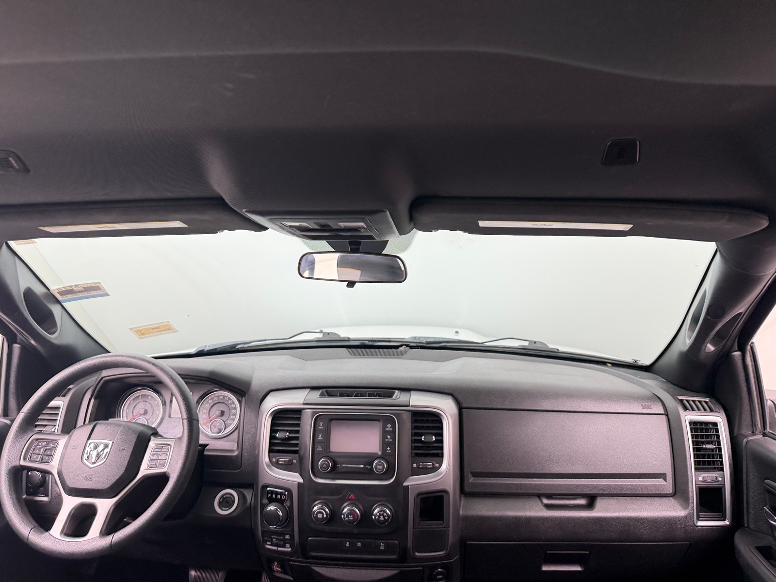 Thumbnail: 2021 RAM 1500 Classic - 3