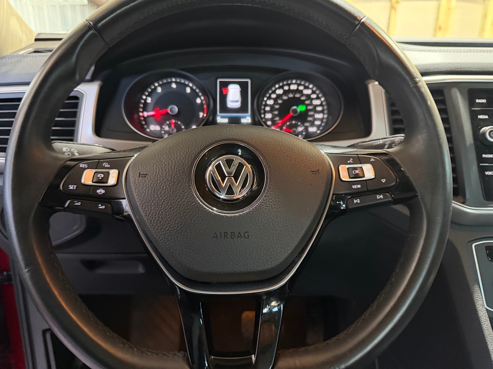 Thumbnail: 2019 Volkswagen Atlas - 4