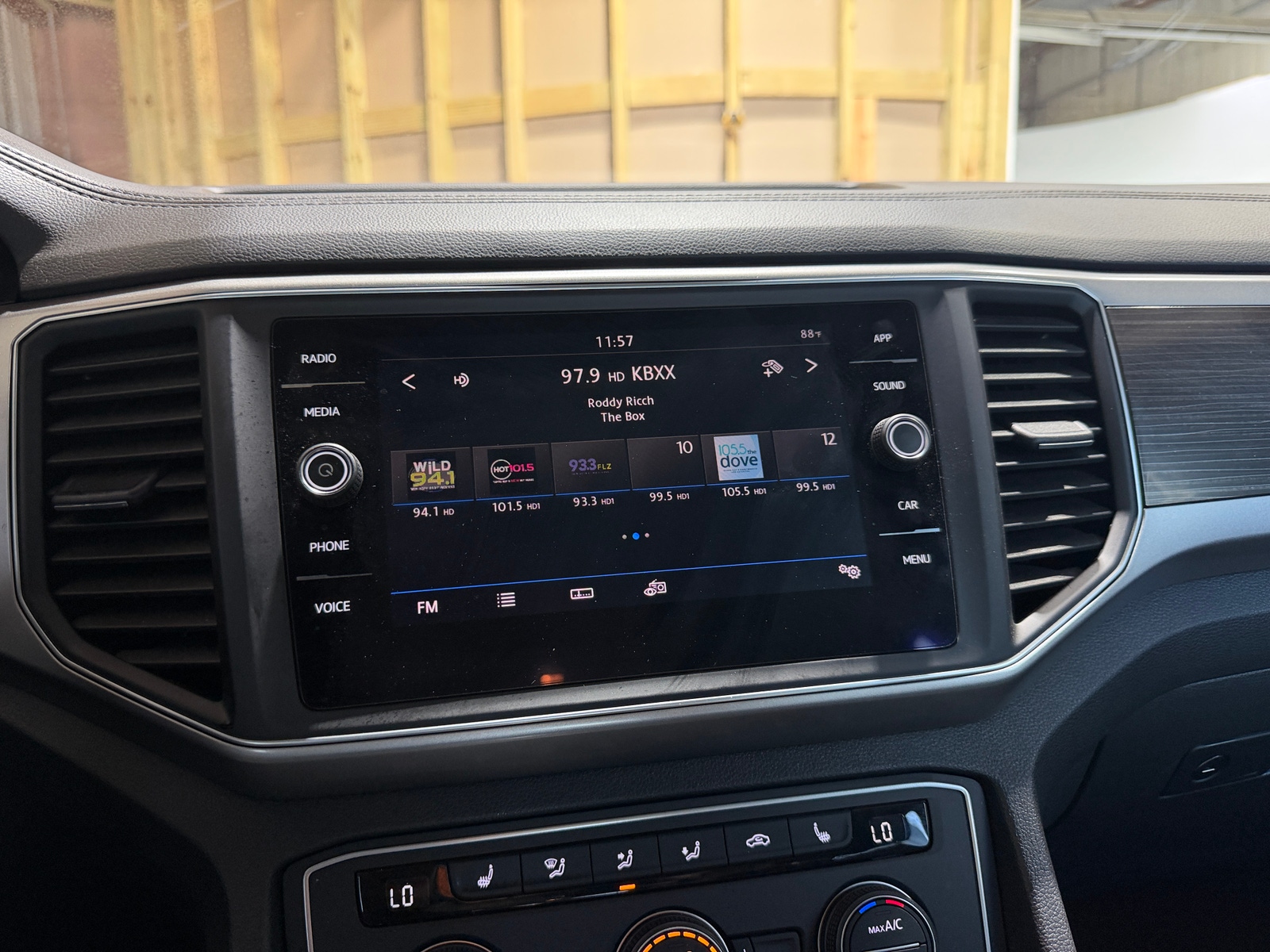 Thumbnail: 2019 Volkswagen Atlas - 3