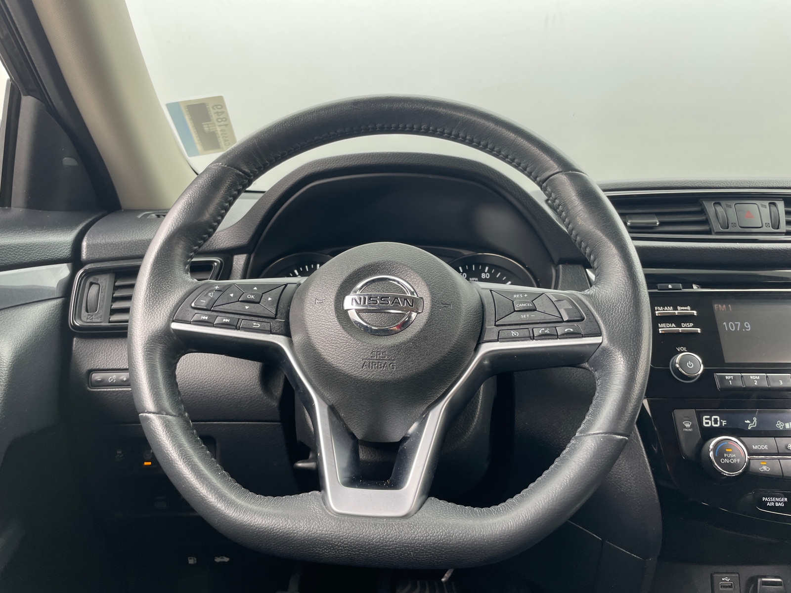 Thumbnail: 2017 Nissan Rogue - 5