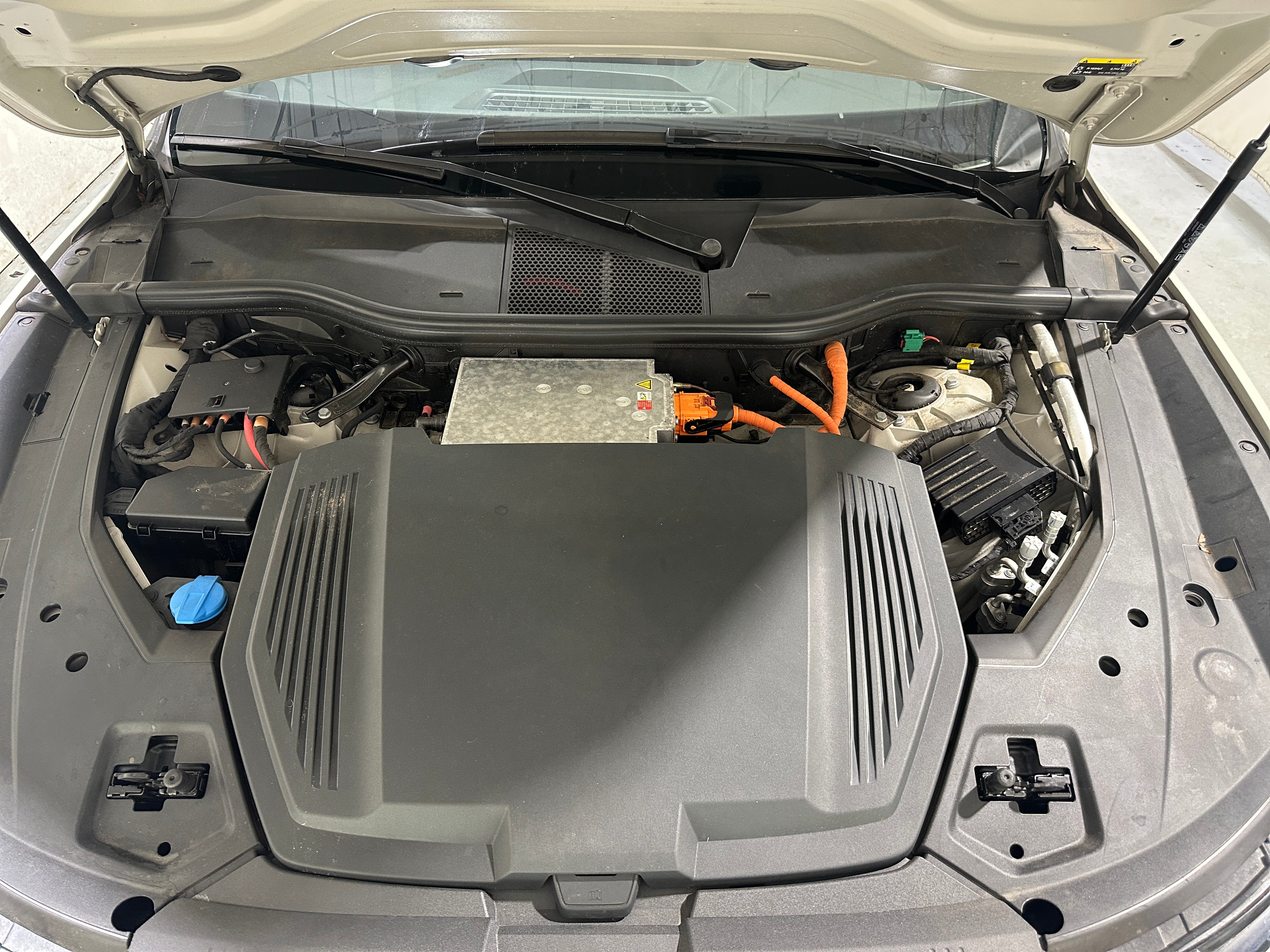 Used 2022 Audi e-tron Premium with VIN WA1AAAGE8NB013738 for sale in Oak Creek, WI