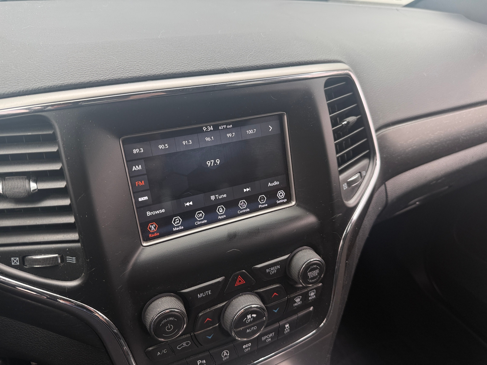 Thumbnail: 2018 Jeep Grand Cherokee - 4