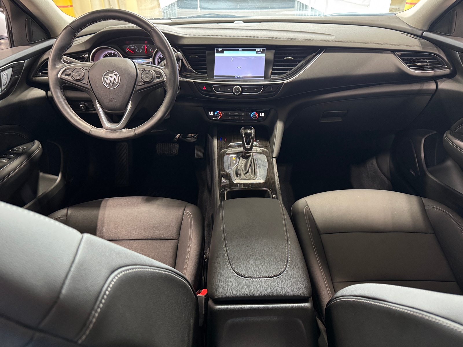 Thumbnail: 2018 Buick Regal - 2