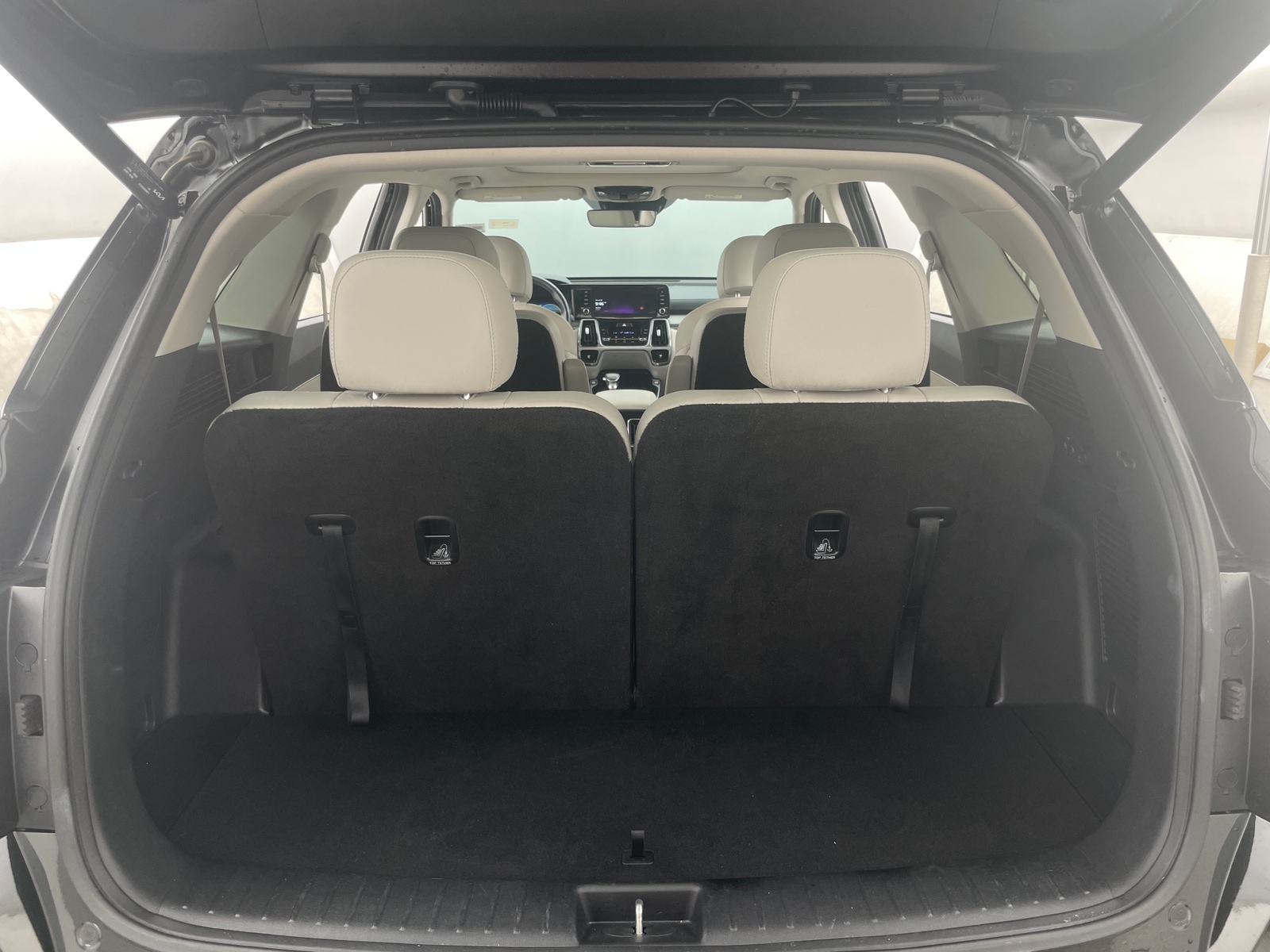 Thumbnail: 2023 Kia Sorento - 6