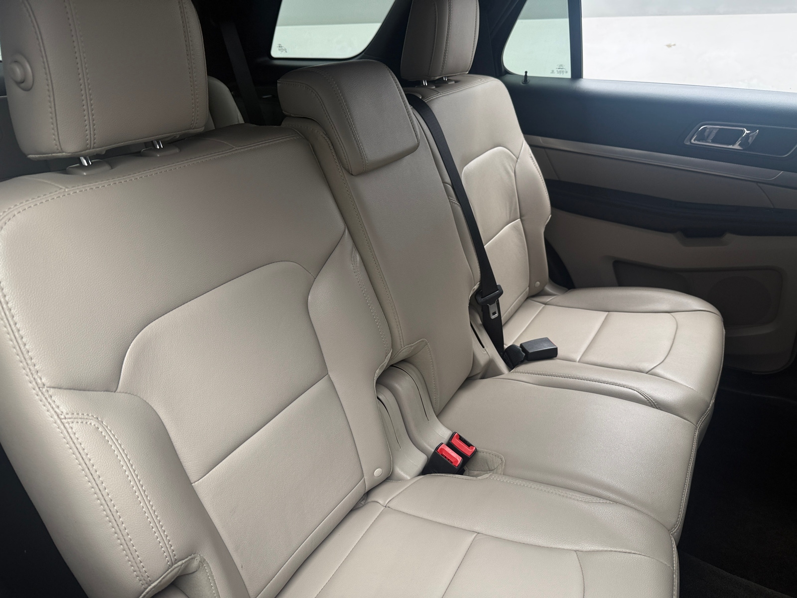 Thumbnail: 2018 Ford Explorer - 5