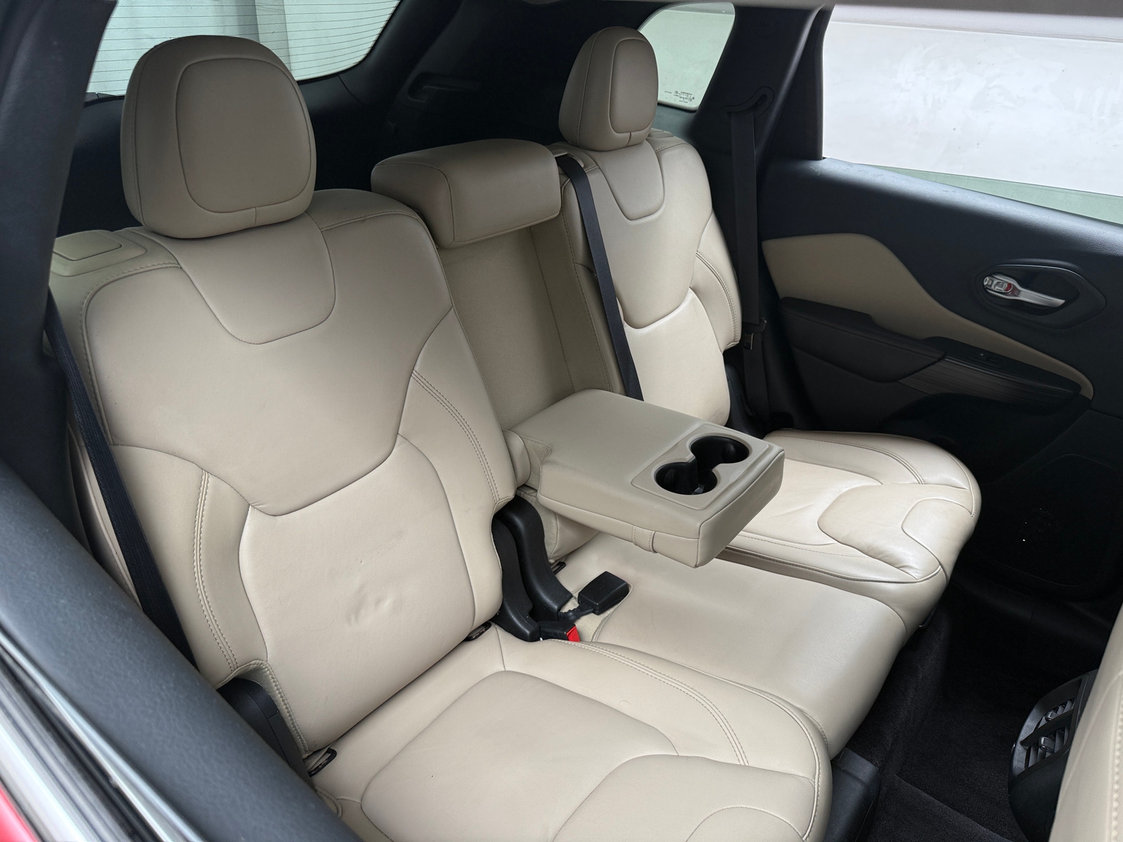 Thumbnail: 2016 Jeep Cherokee - 5