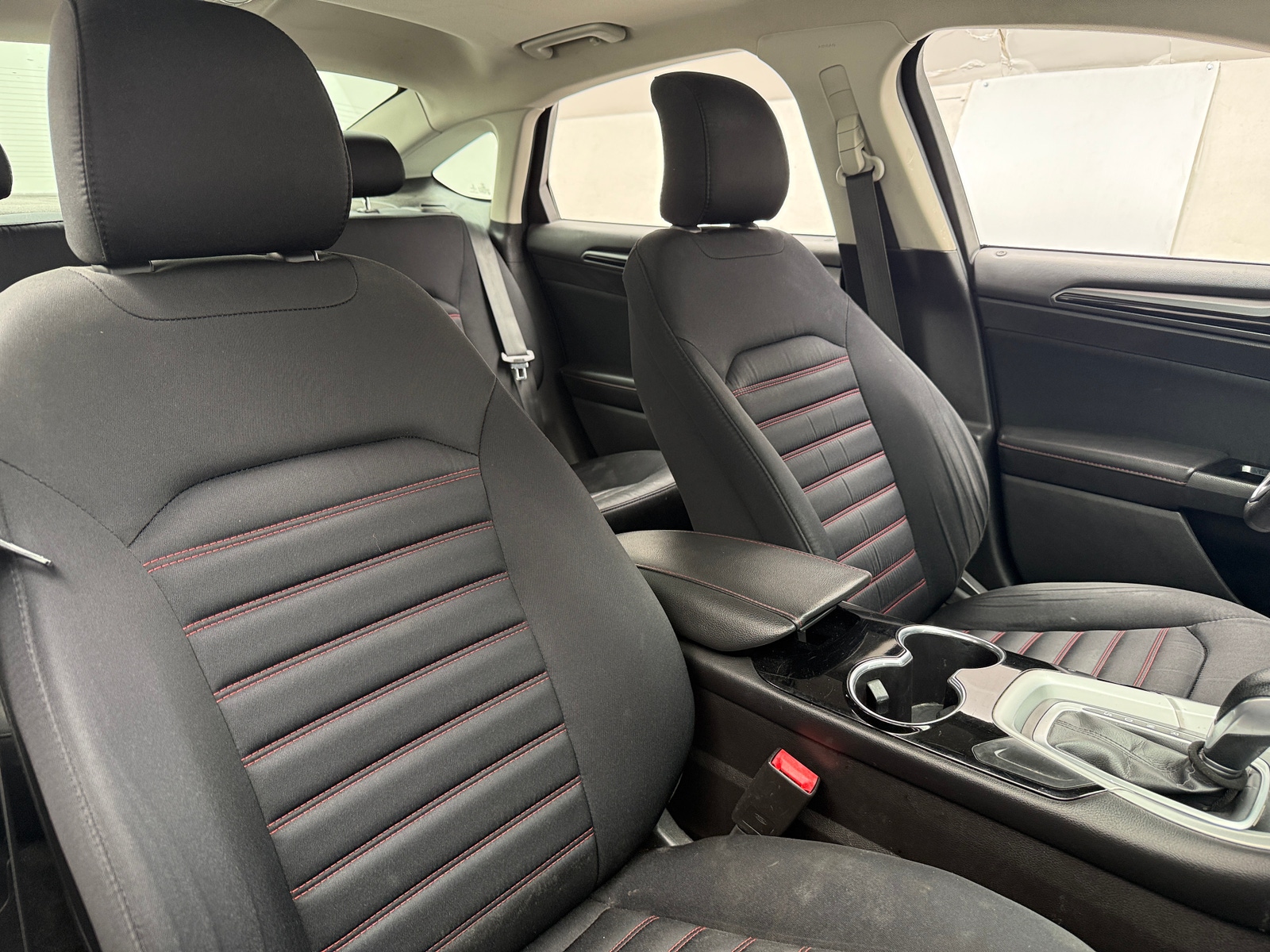 Thumbnail: 2015 Ford Fusion - 2