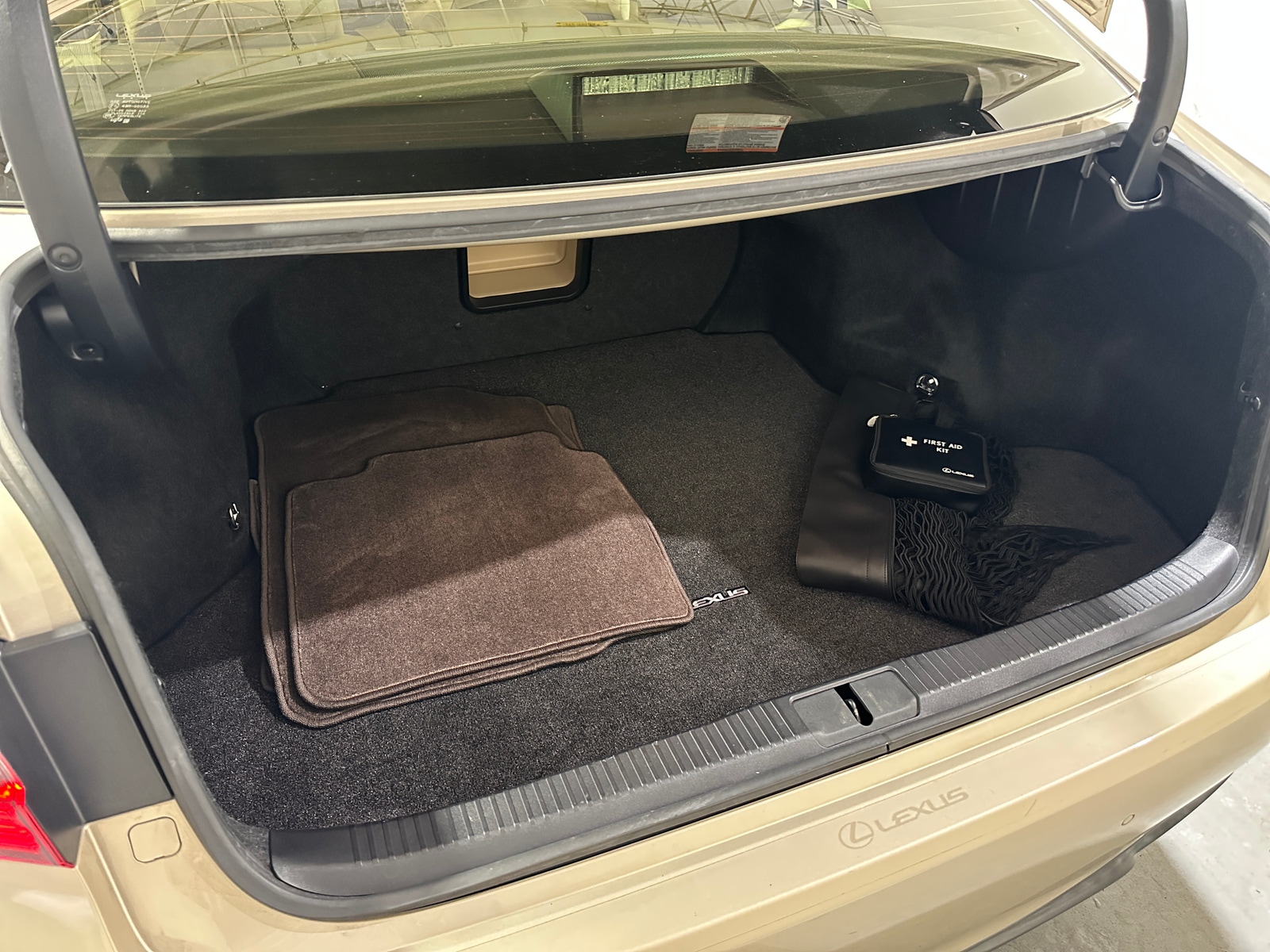 Thumbnail: 2016 Lexus ES - 6