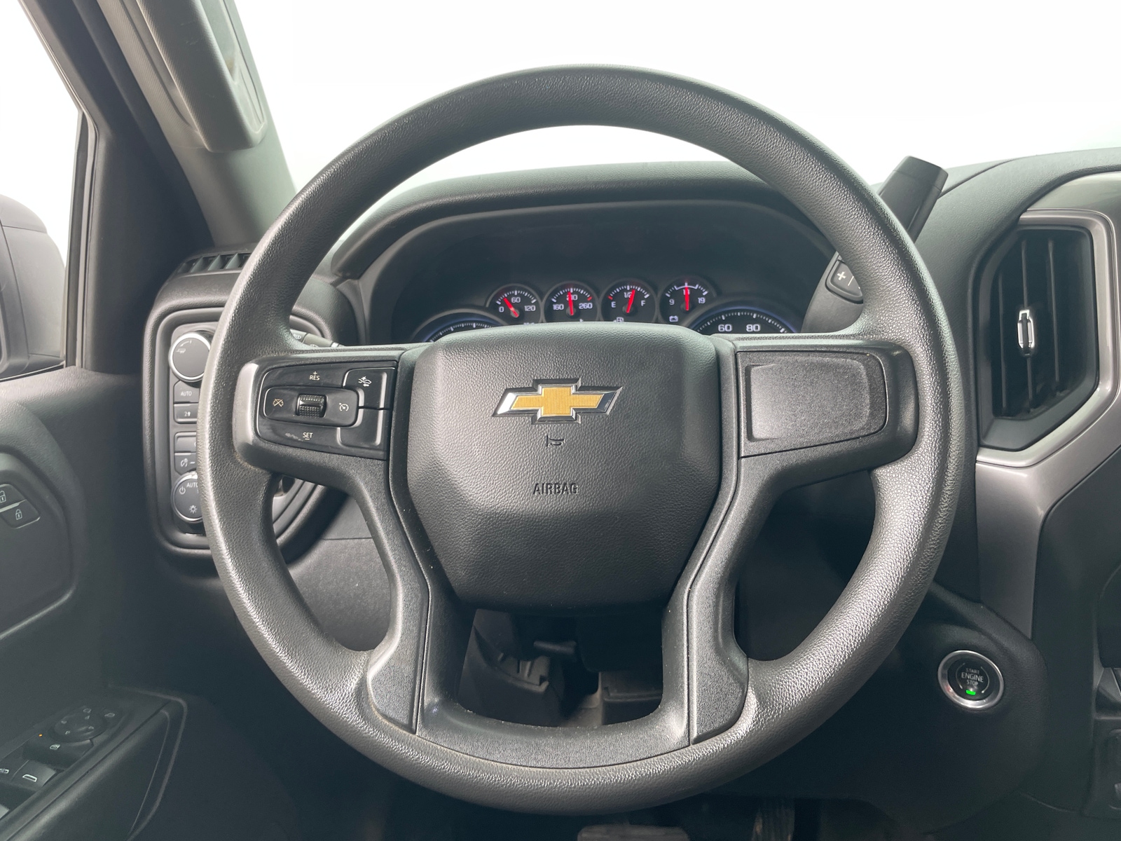 Thumbnail: 2024 Chevrolet Silverado 1500 - 5