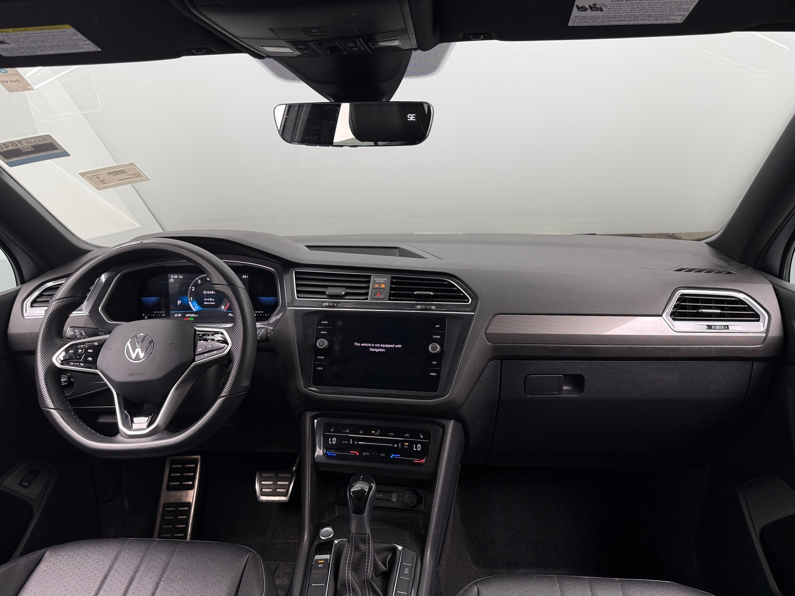 Thumbnail: 2022 Volkswagen Tiguan - 2