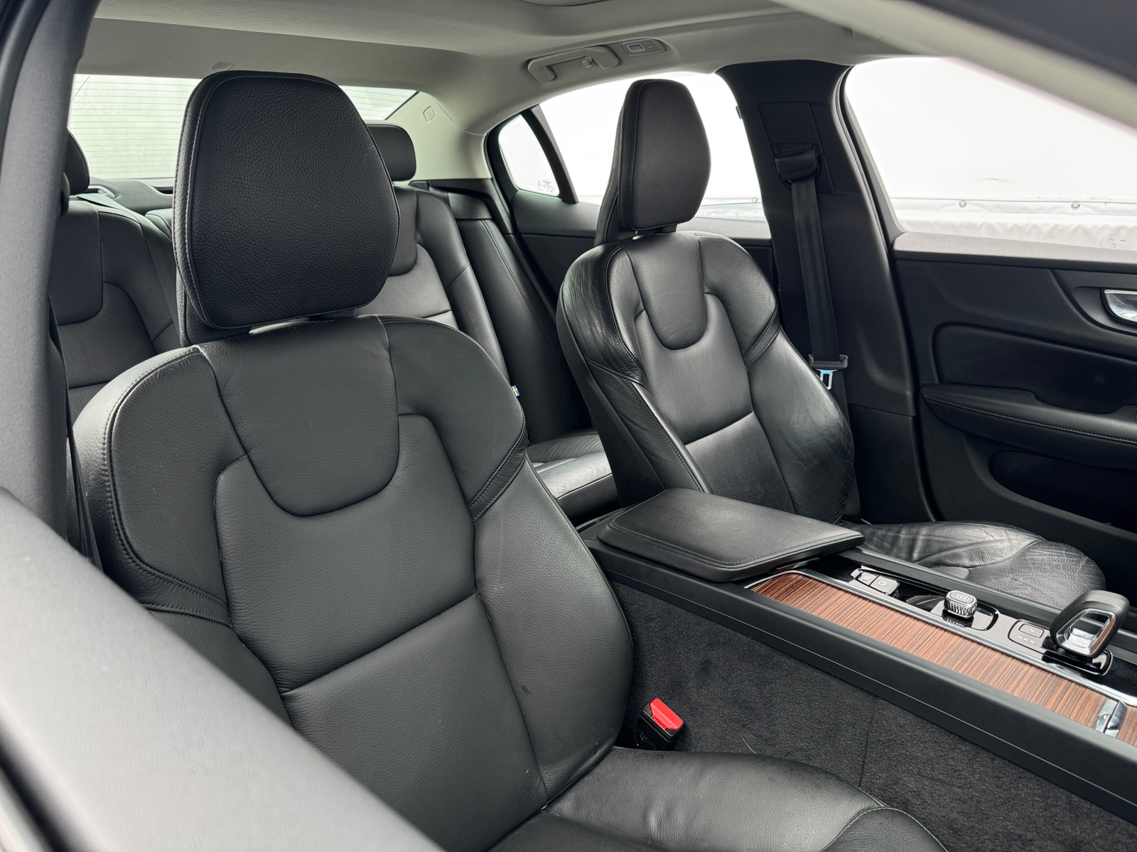 Thumbnail: 2023 Volvo S60 - 2