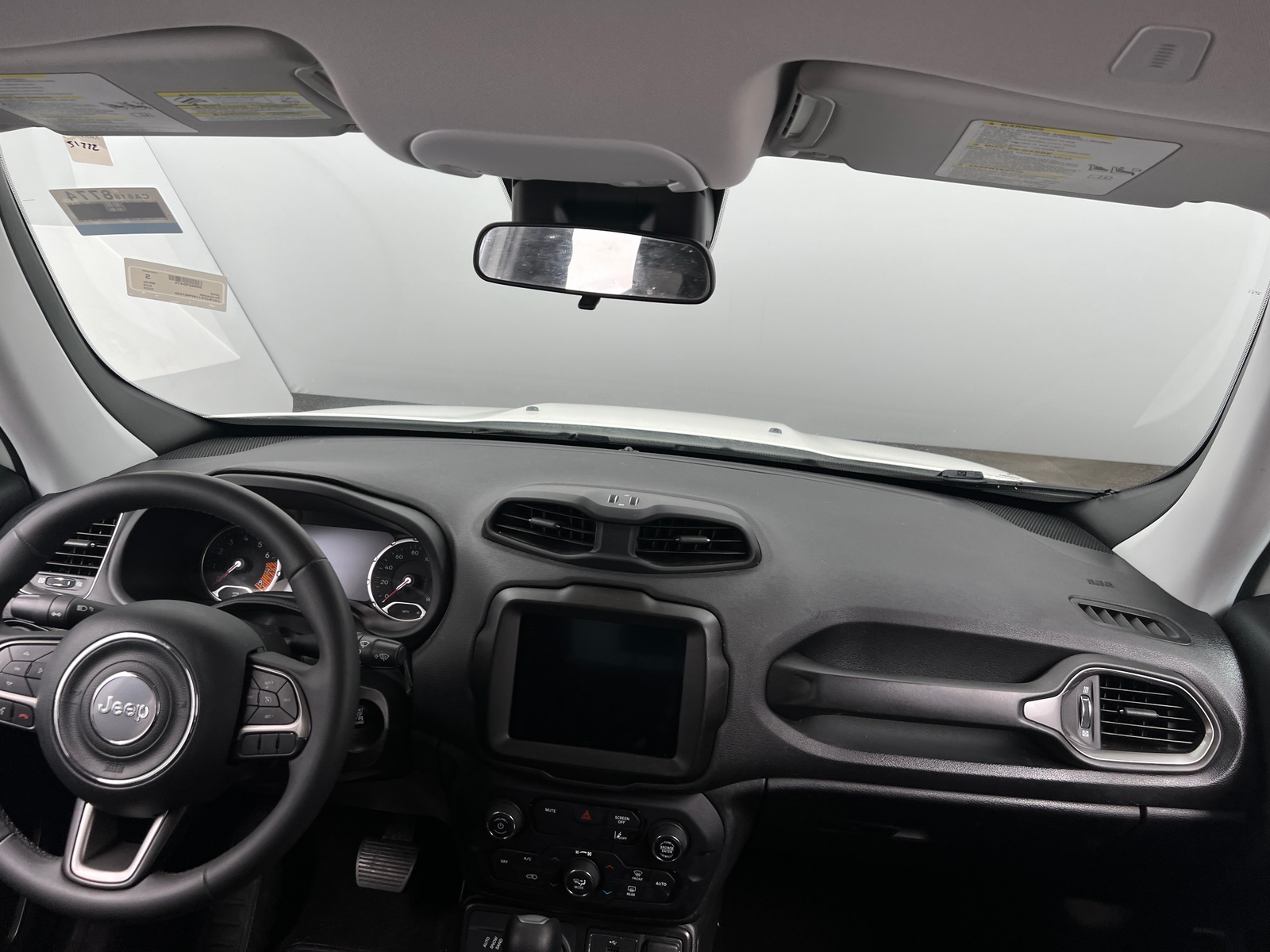 Thumbnail: 2022 Jeep Renegade - 3