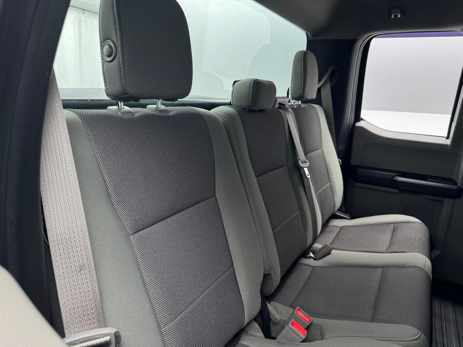Thumbnail: 2019 Ford Econoline - 6