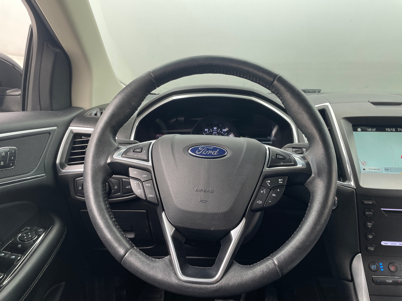 Thumbnail: 2017 Ford Edge - 4
